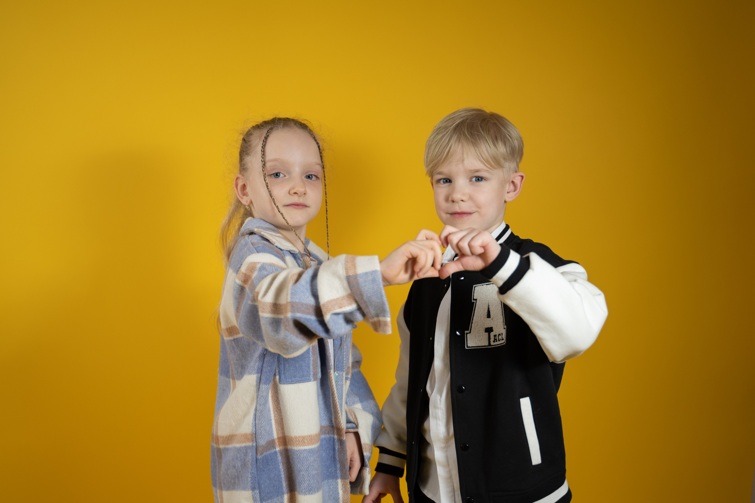 Портреты учеников в Екатеринбурге | Школьные фотосъемки от 1200 руб. Фотограф в Екатеринбурге | Портреты, семейные съемки, лайфстайл