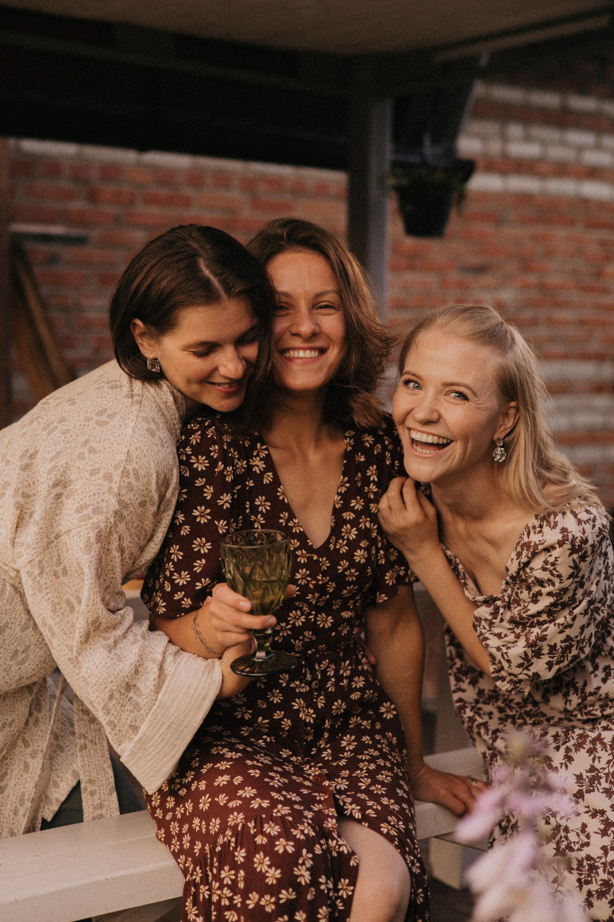 Подруги. Дача. Фотограф Настя Леонова