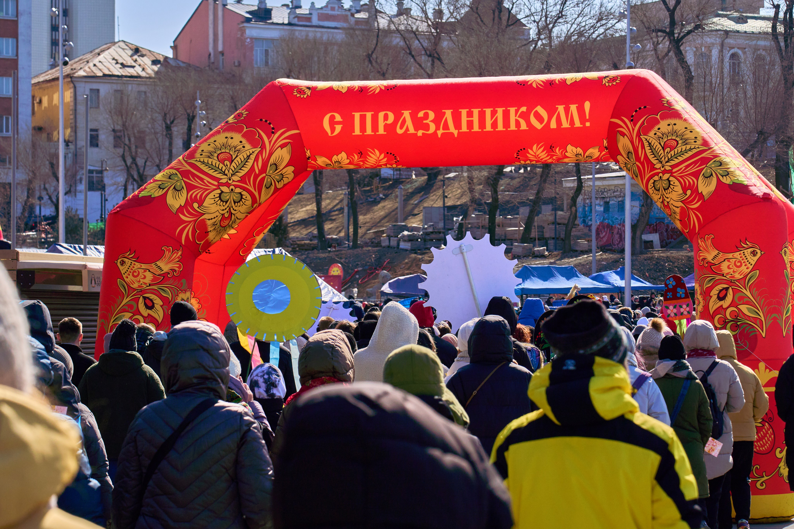 Масленица. Фотограф во Владивостоке