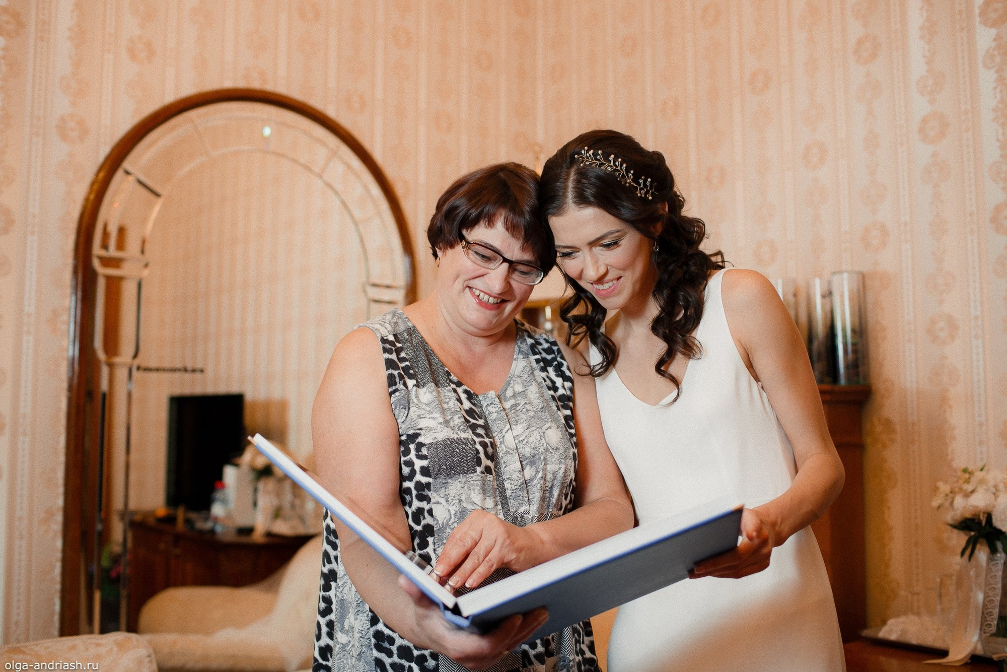 Вечерняя выездная регистрация. Семейный, портретный и свадебный фотограф в Санкт-Петербурге и Москве