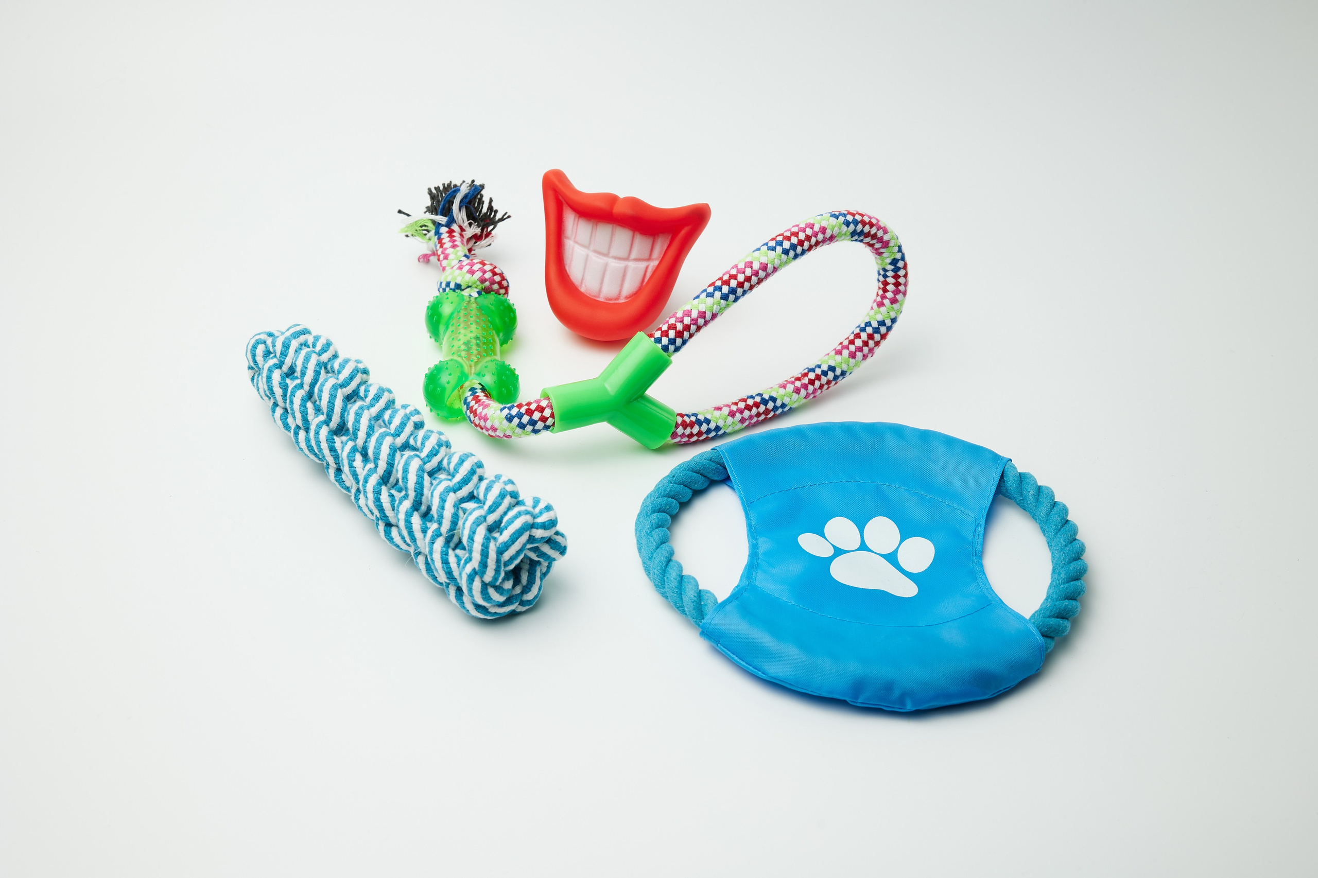 Игрушки для собак. Разножанровый Фотограф в Омске Артём Руднев