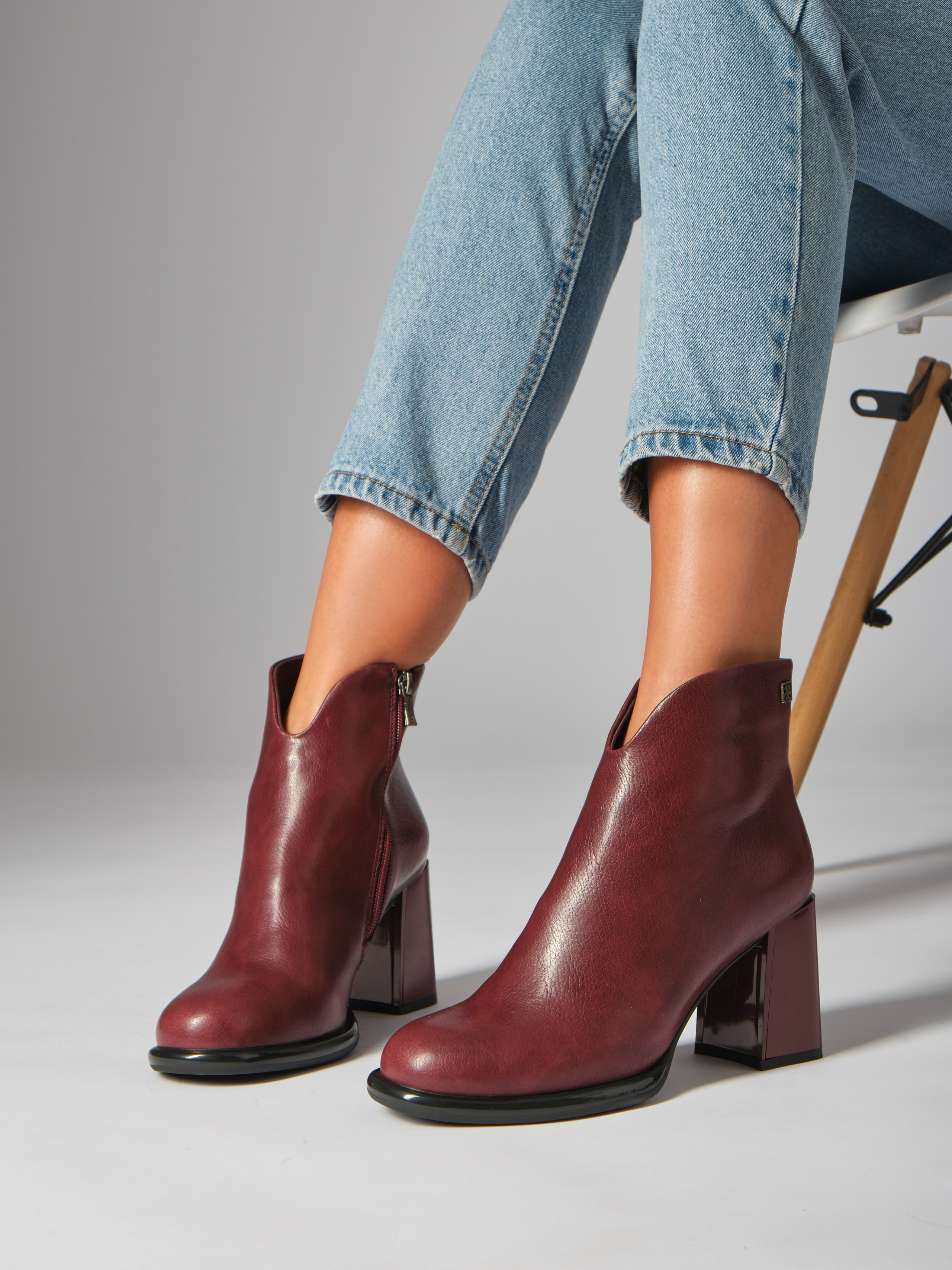 Полусапожки. Фотостудия для Wildberries Ozon