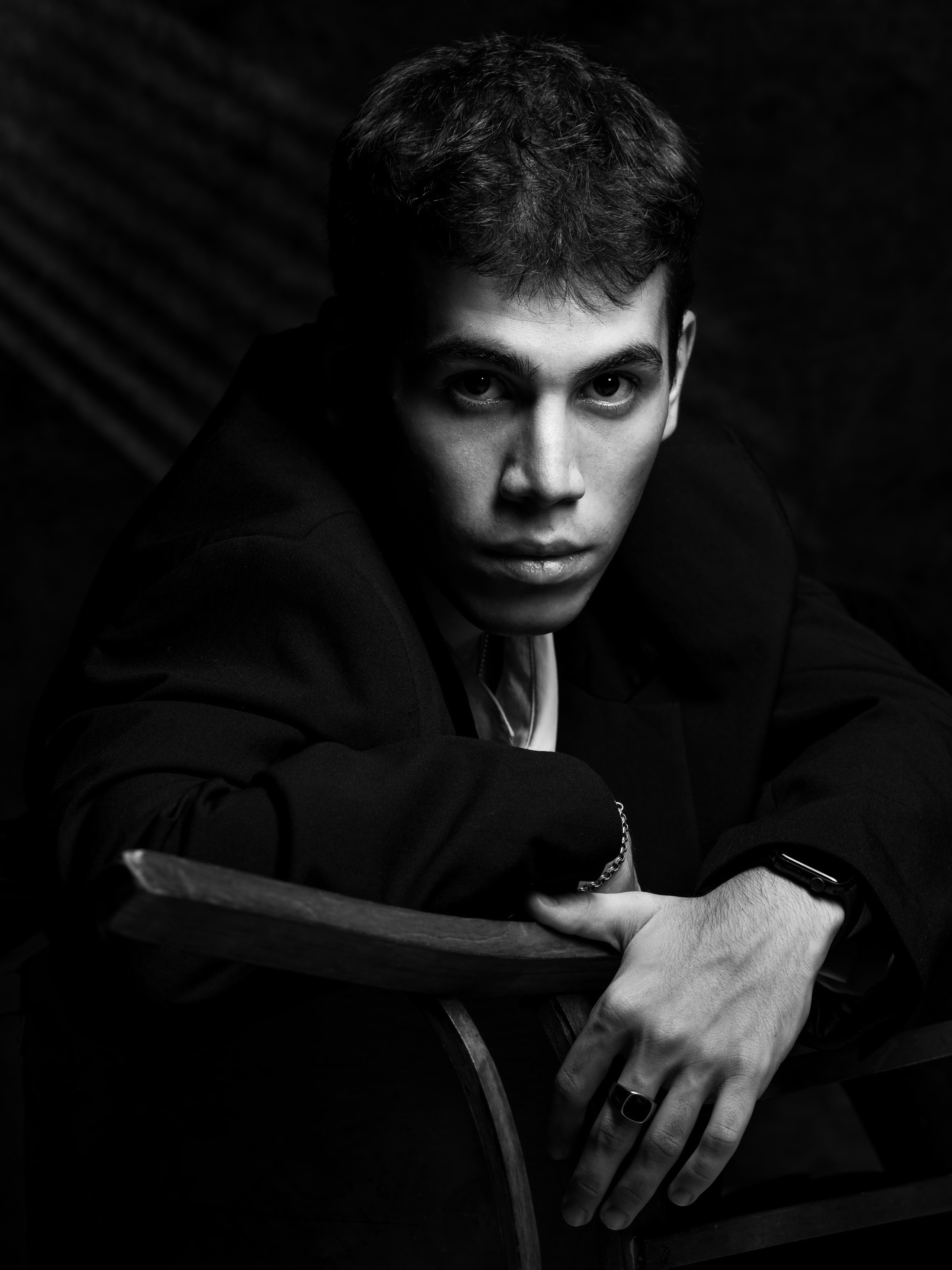 МУЖСКИЕ ПОРТРЕТЫ. Антон Тимошевский, профессиональный портретный фотограф в Москве и Орле