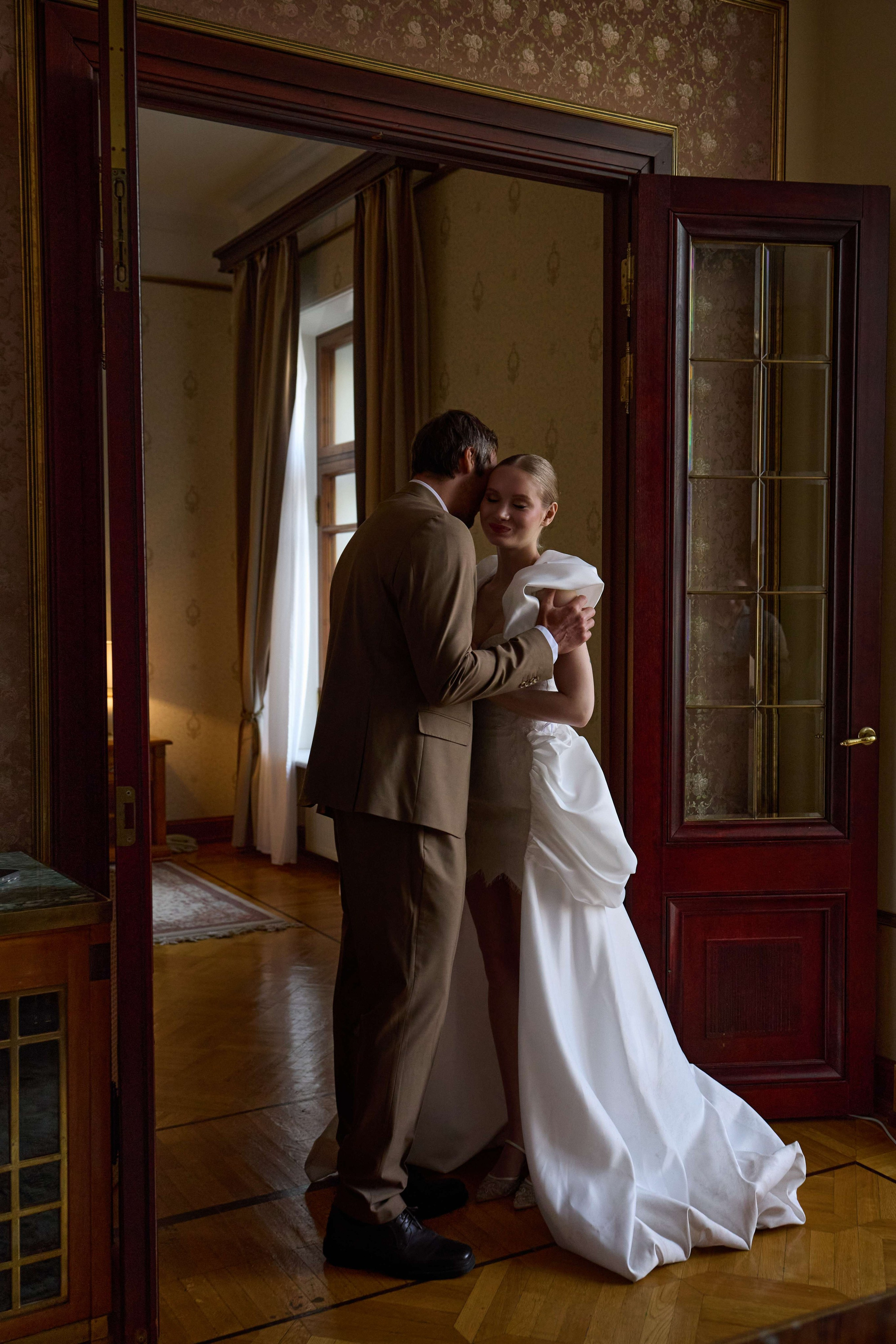 Большой. В декорациях любви. Свадебный и семейный фотограф в Курске — Дмитрий Сазонов