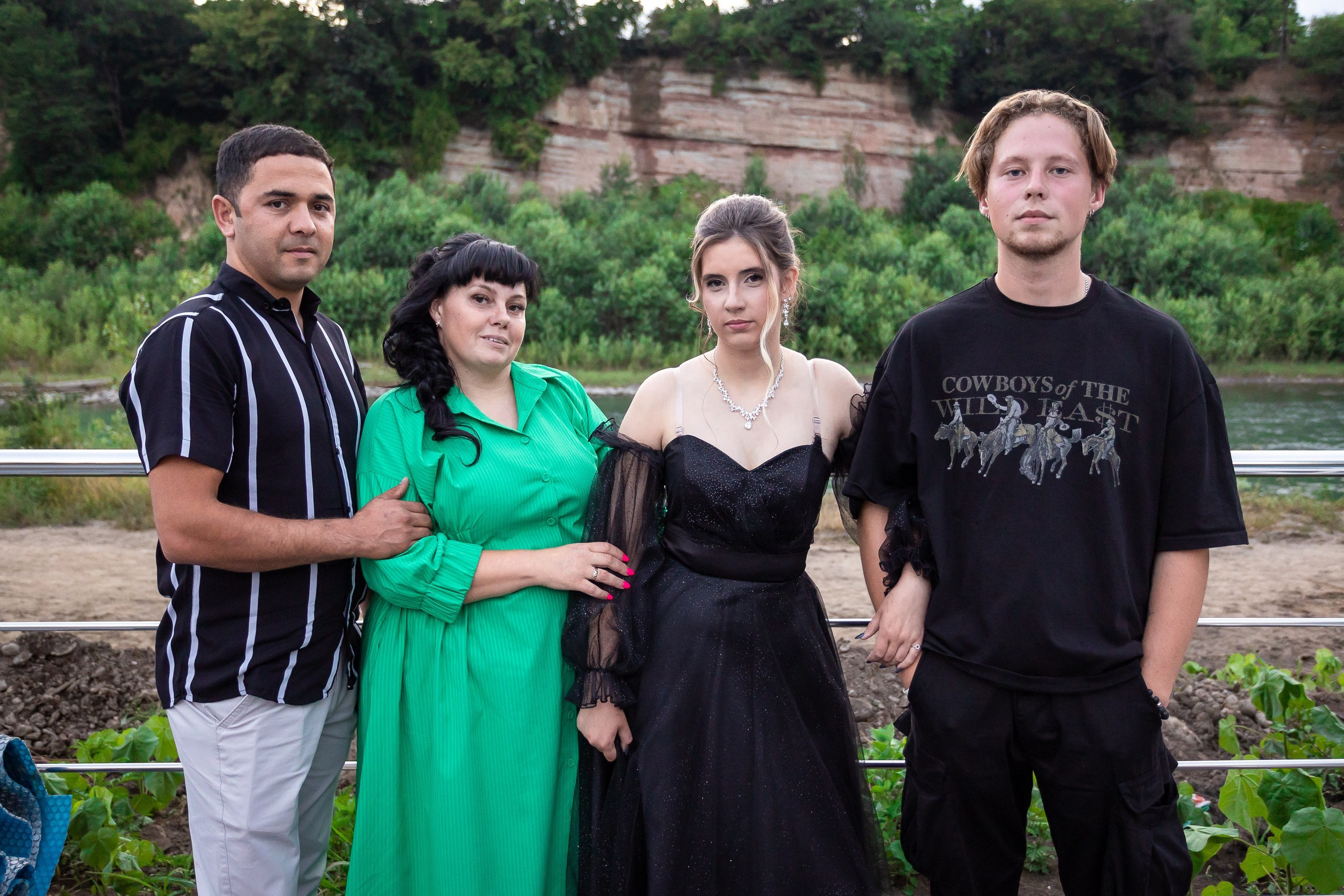 Вручение аттестата и выпускной вечер. Выпускные альбомы Майкоп, Краснодар Елена Золотарева