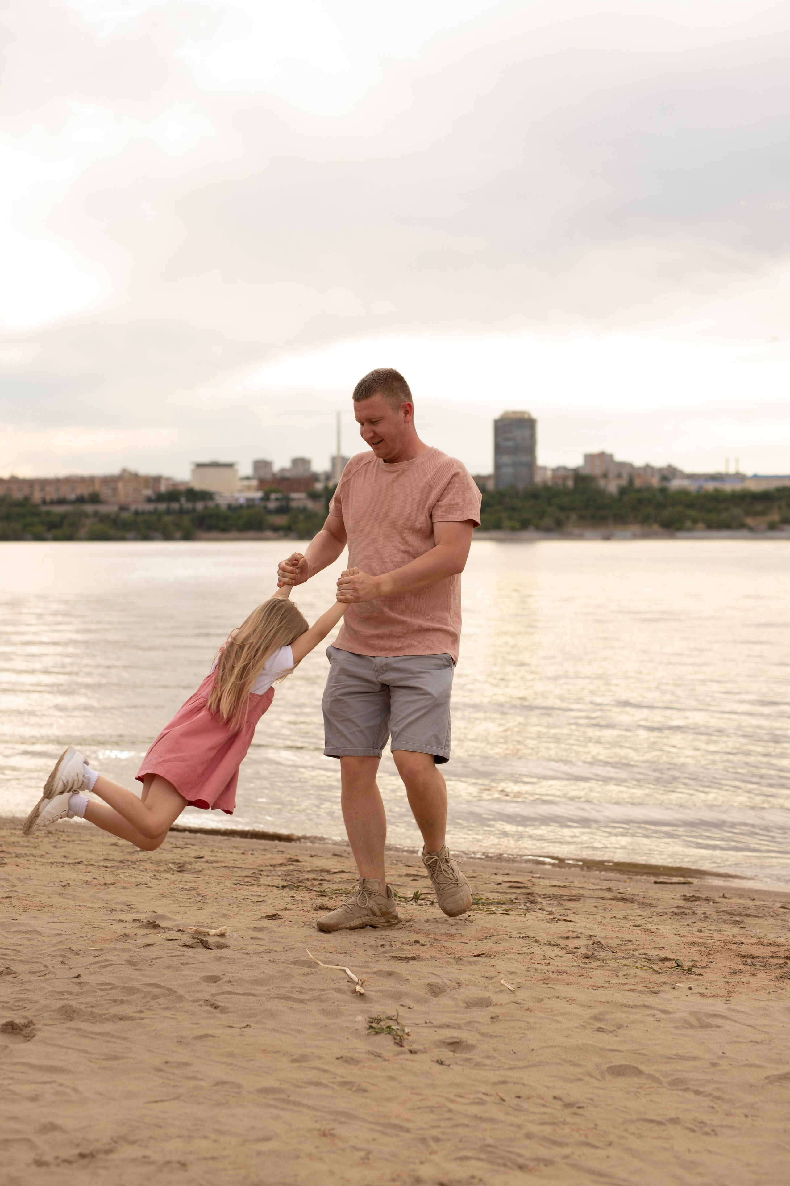 Портфолио семейная съемка Волгоград Волжский. Фотограф новорождённых Волгоград Волжский Дарья Рыскаль