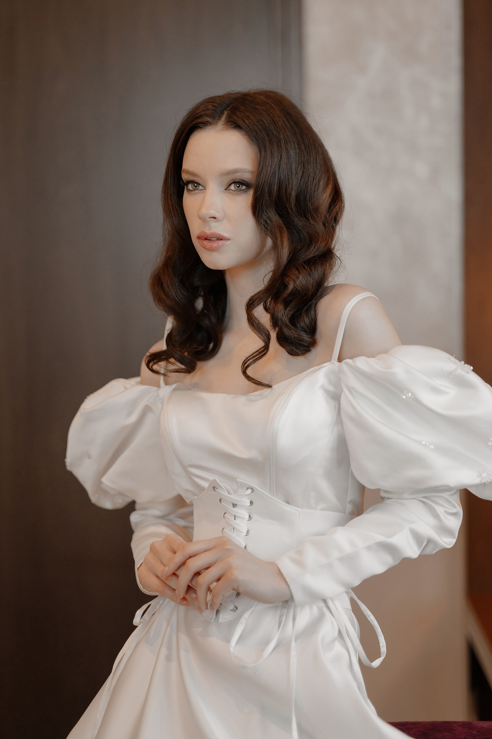 Фотосессия свадьбы на лестнице в Hyatt Regency Moscow Petrovsky Park. Свадебный и семейный фотограф в Москве Светлана Зоткина