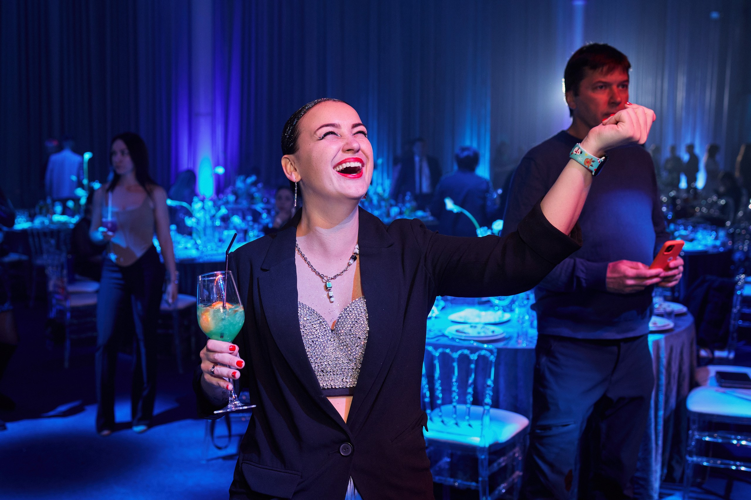 Космический новый год / K-Holding. Другой взгляд на фотографию