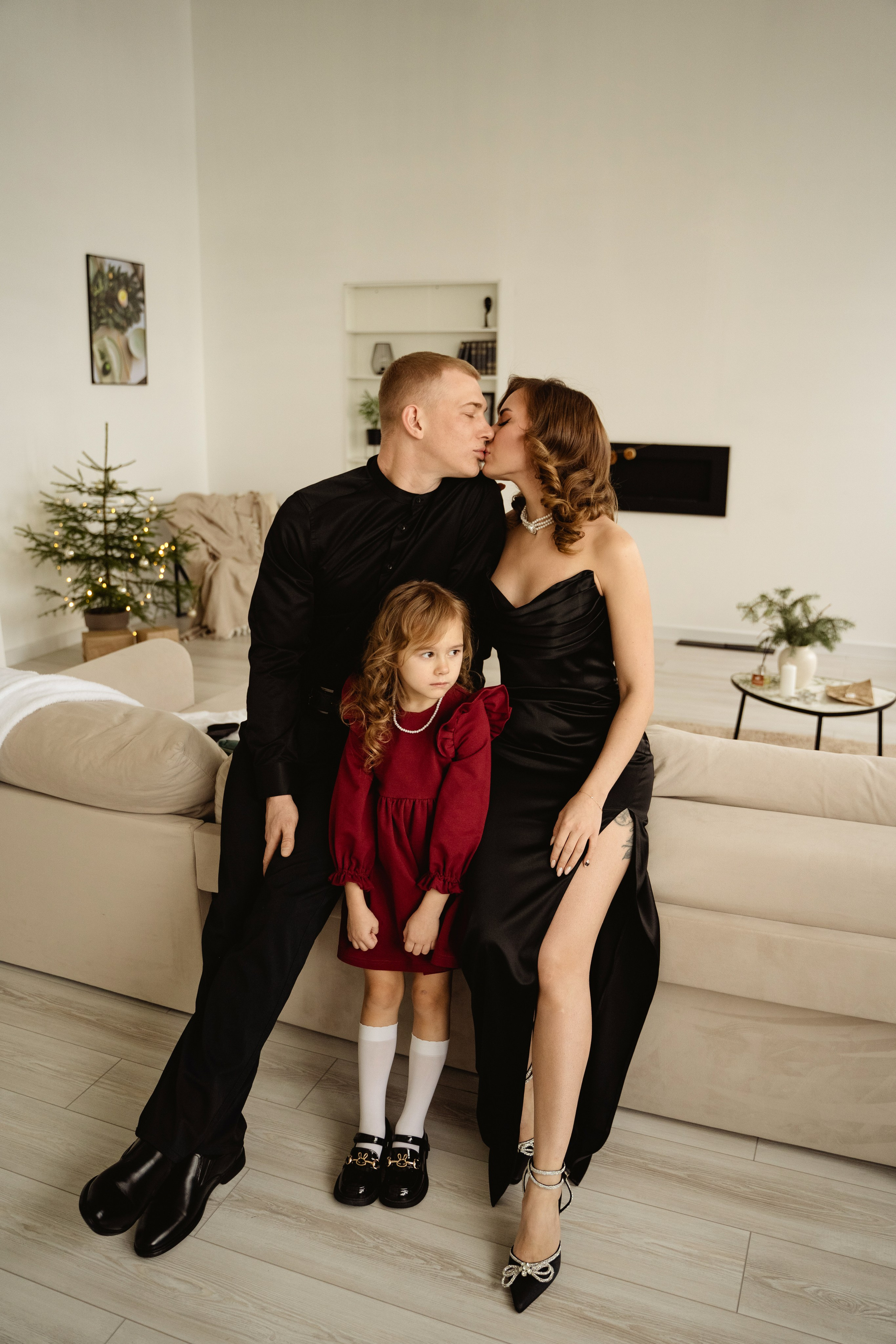 Ксения, Антон и Маша. Свадебный и семейный фотограф в Пскове и Острове Света Суворова