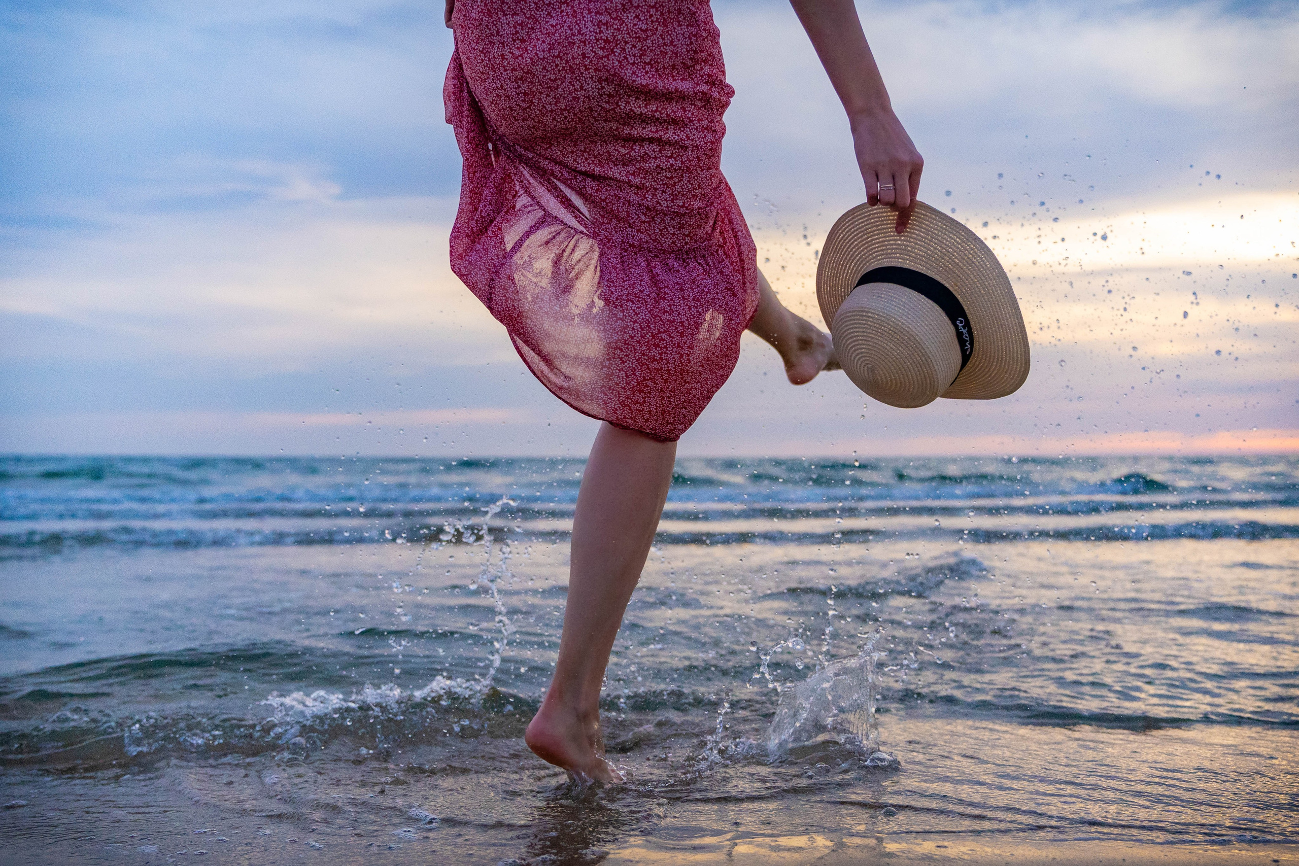 Фотоссесия в Анапе на пляже в октябре. Семейный и детский фотограф Екатерина Черняева. Снимаю портреты, love story, фотопрогулки, работаю на улице, в кафе, студии, дома у клиента