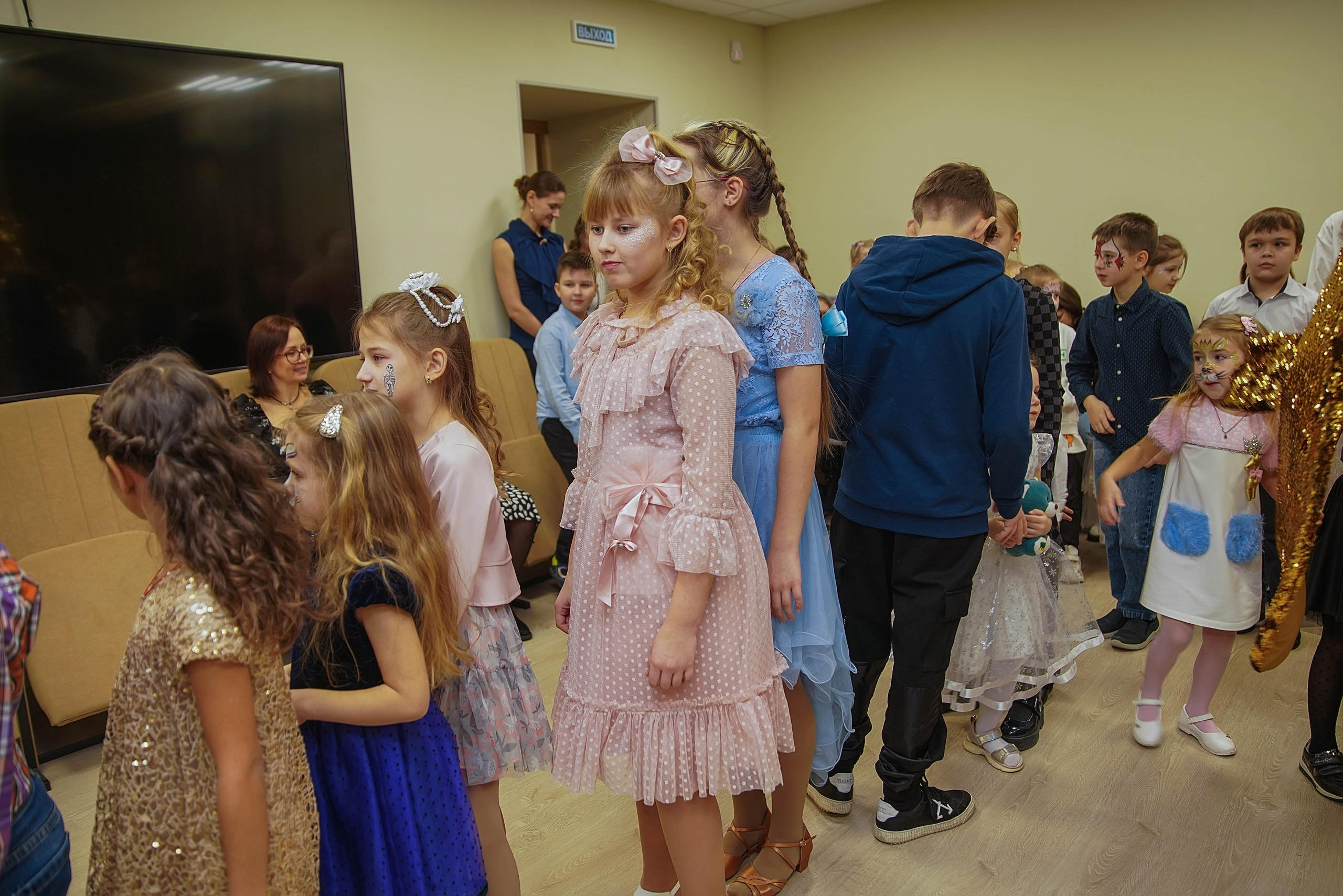 Елка НБД банк. Семейный и детский фотограф в Нижнем Новгороде