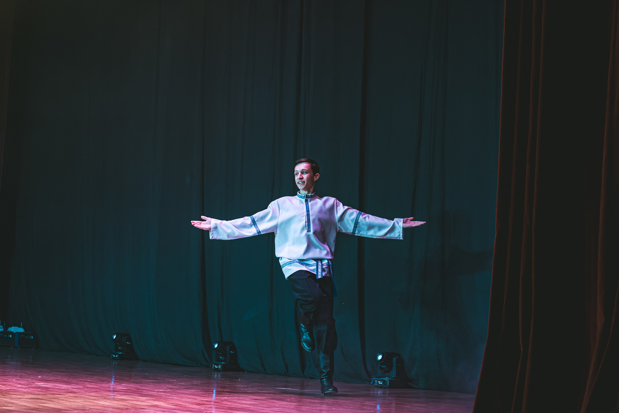 СмолГУ — Зеленое Яблоко — 2023. Танец. KiPPER Gallery — Фотограф