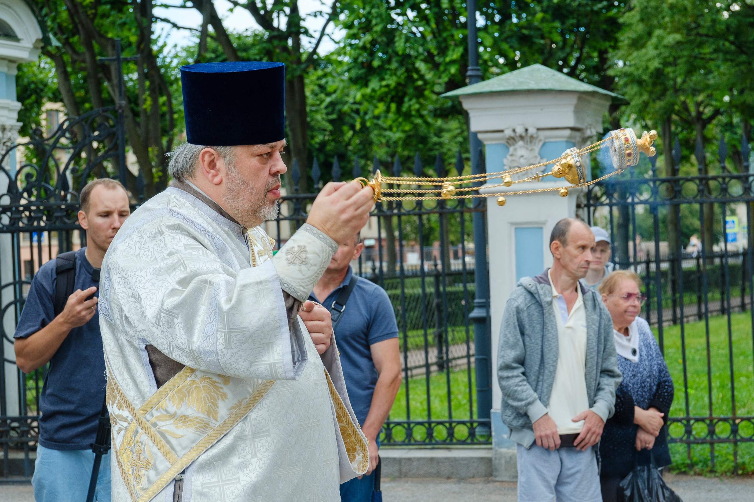 25-Я ГОДОВЩИНА ГИБЕЛИ АТОМНОЙ ПОДВОДНОЙ ЛОДКИ «КУРСК». НИКОЛО-БОГОЯВЛЕНСКИЙ МОРСКОЙ СОБОР