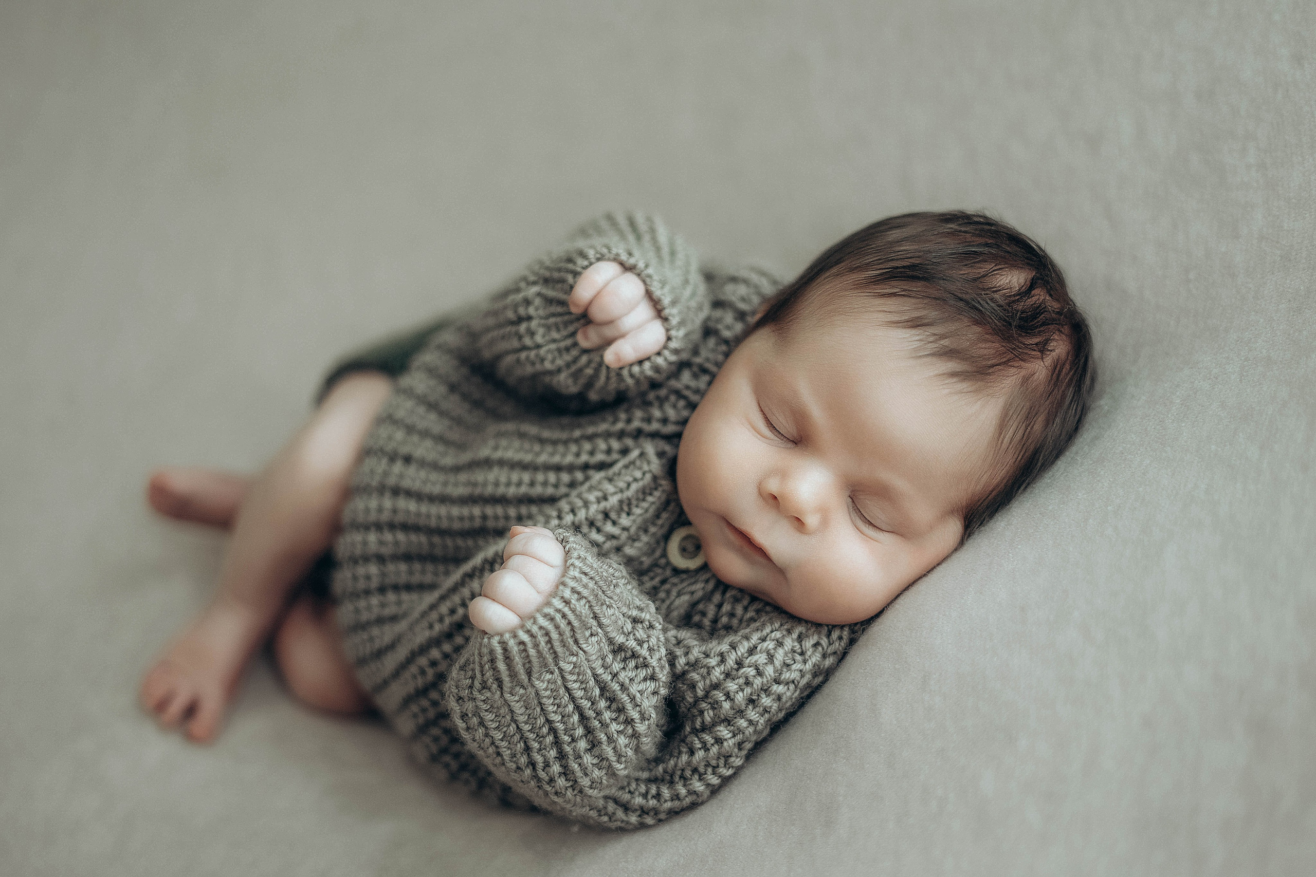 фотограф фотосессия ньюборн новорожденный малыш лайфстайл классический newborn фотосессия в краснодаре фотограф в краснодаре роды роддом фотограф