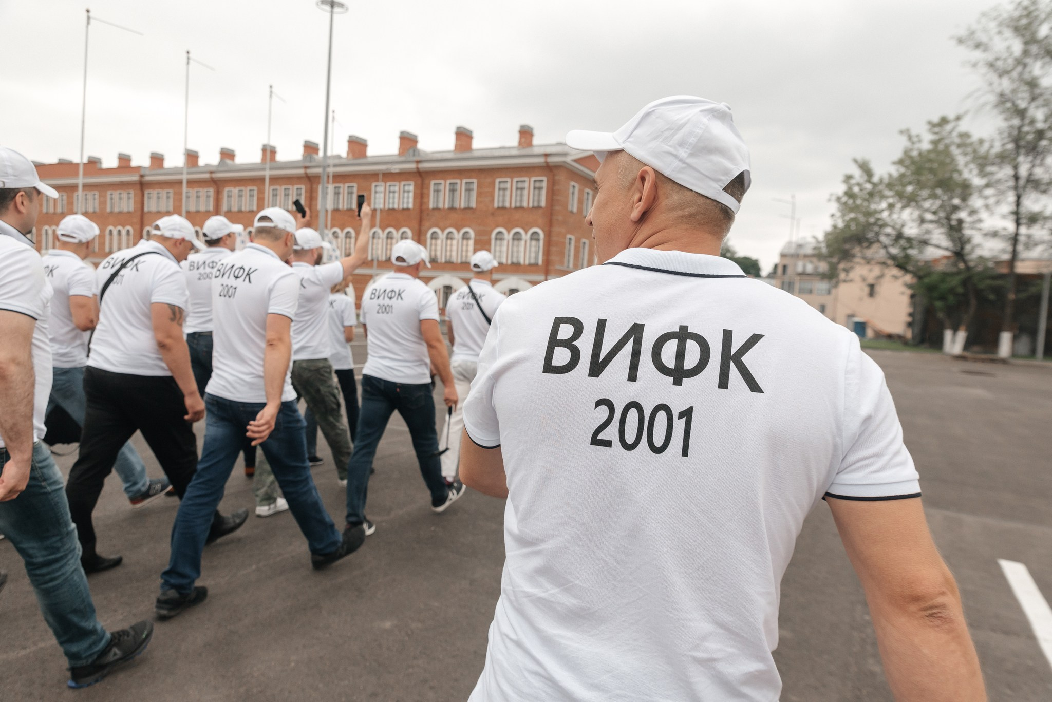 Встреча выпускников, выпуск 2001 г. Свадебный и семейный фотограф из Санкт-Петербурга Климов Анатолий