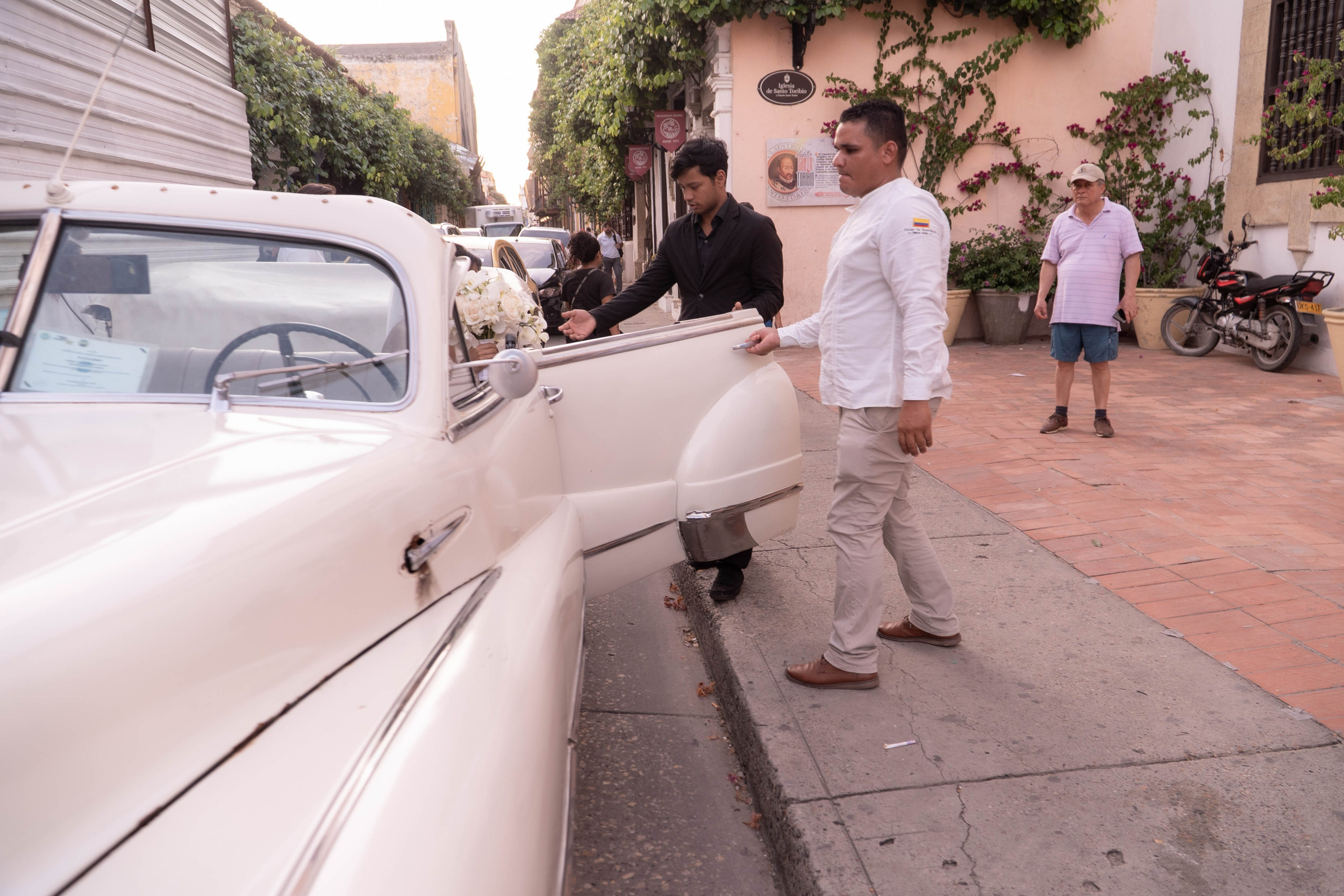 Catalina and Romain. Wedding Photographer in Barcelona and Medellin