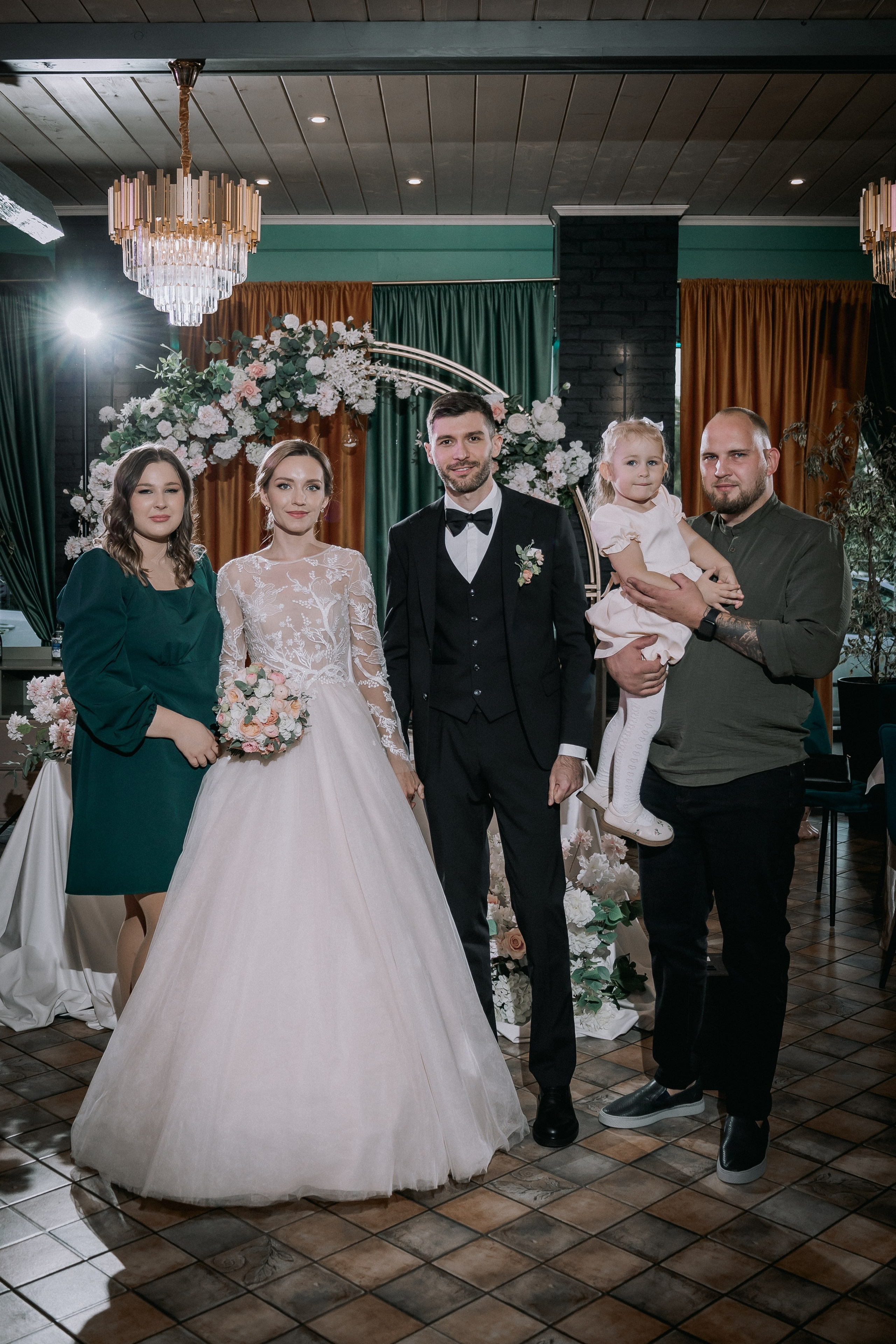 Свадебный день. Дарья и Джем. Свадебная фотография. Арина Рубах