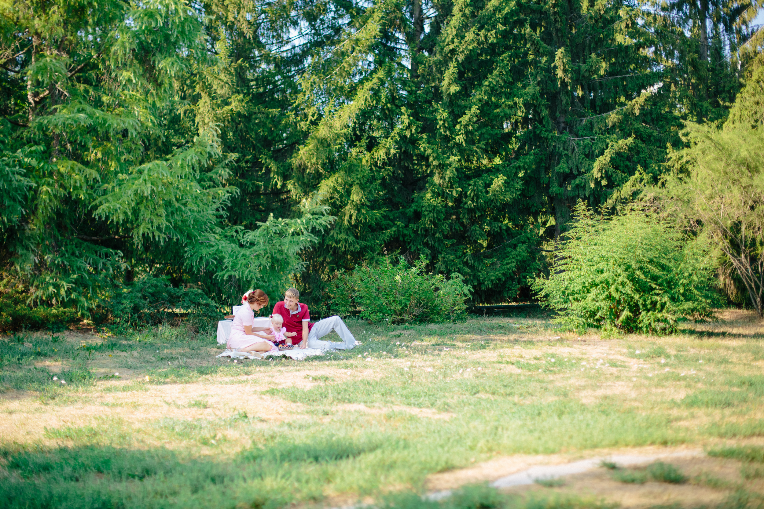 Пикник с семьей на природе. Свадебный и семейный фотограф Ксения Шекк Екатеринбург