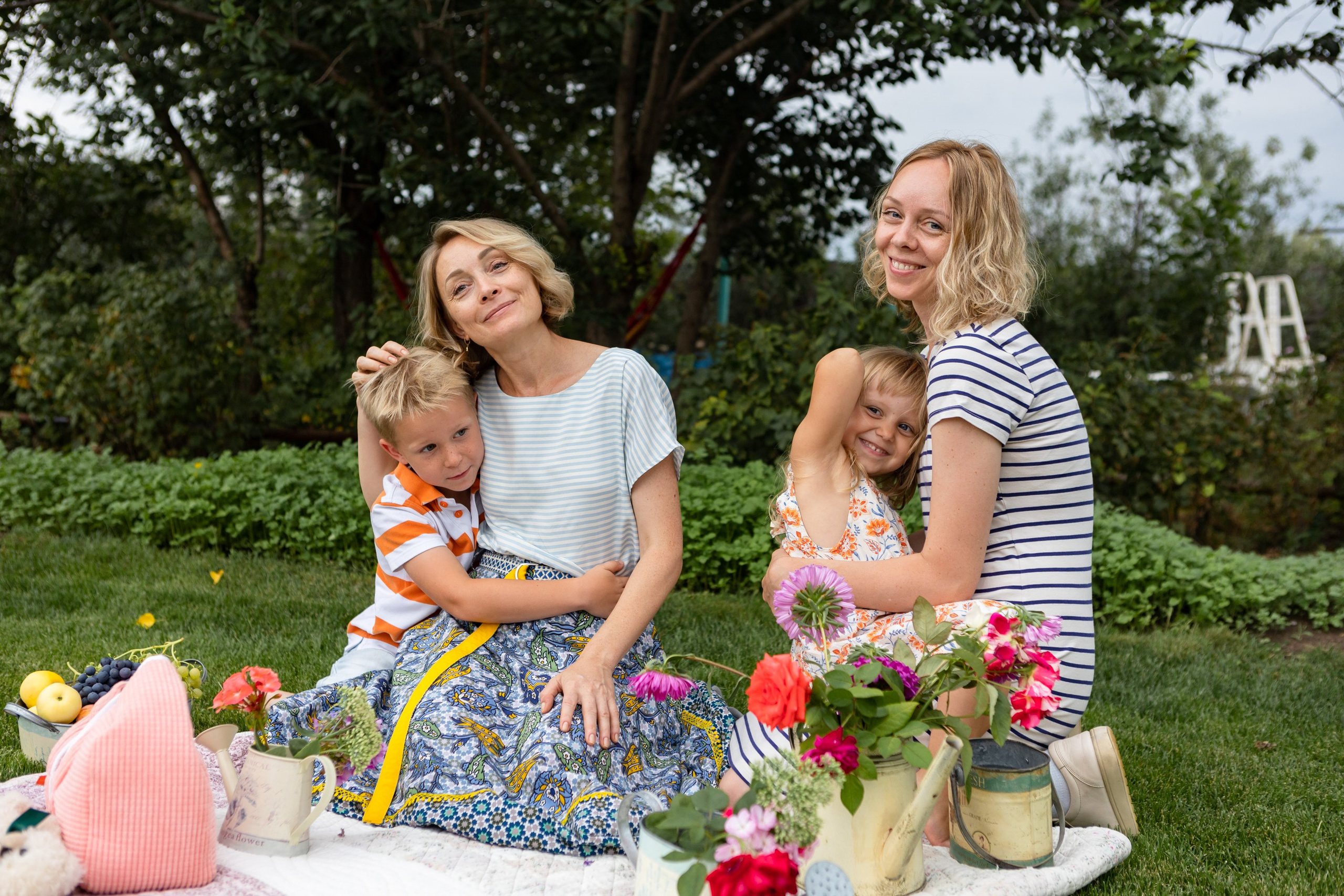 Семейная фотосессия на даче. Фотограф в Оренбурге. Профессиональный фотограф