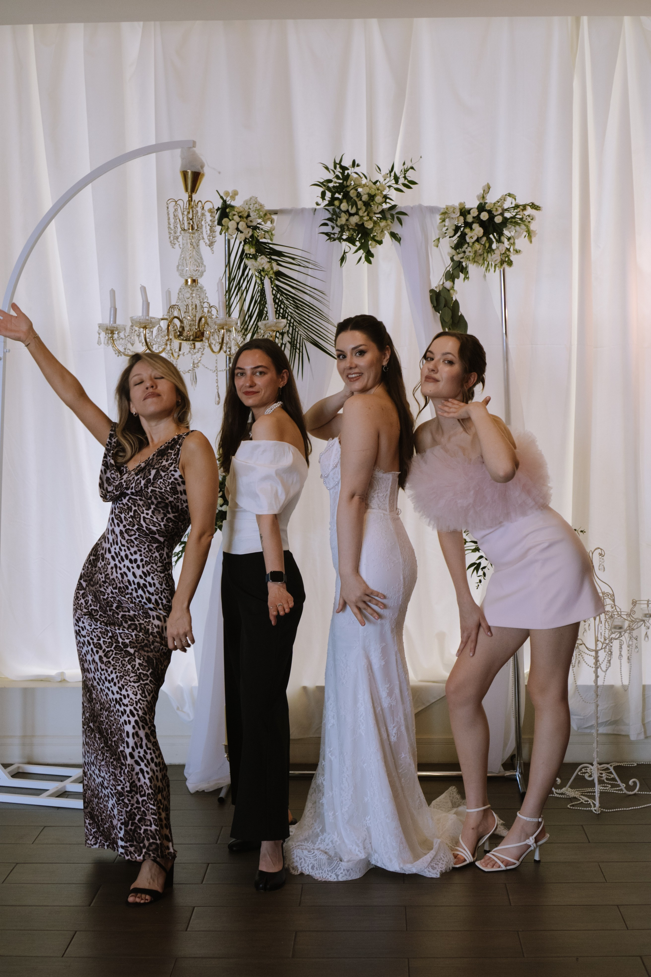 СВАДЕБНЫЙ БАНКЕТ НА ВЛАДИМИРСКОЙ В САНКТ-ПЕТЕРБУРГЕ (КАМЕРНАЯ СВАДЬБА). Профессиональный фотограф, Санкт-Петербург — Виктория Богомолова