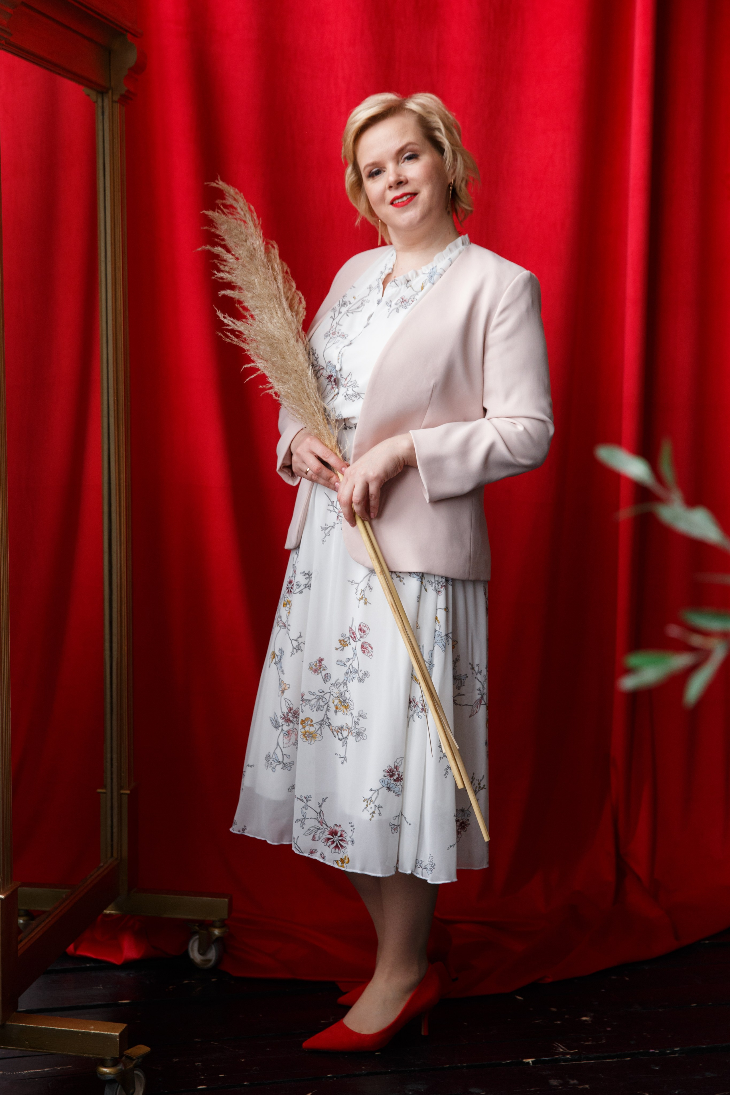 Аня Щеголихина. Врач остеопат, врач ЛФК и восстановительной медицины. Женский и контент фотограф Люба Пунанцева. Северодвинск. Архангельск