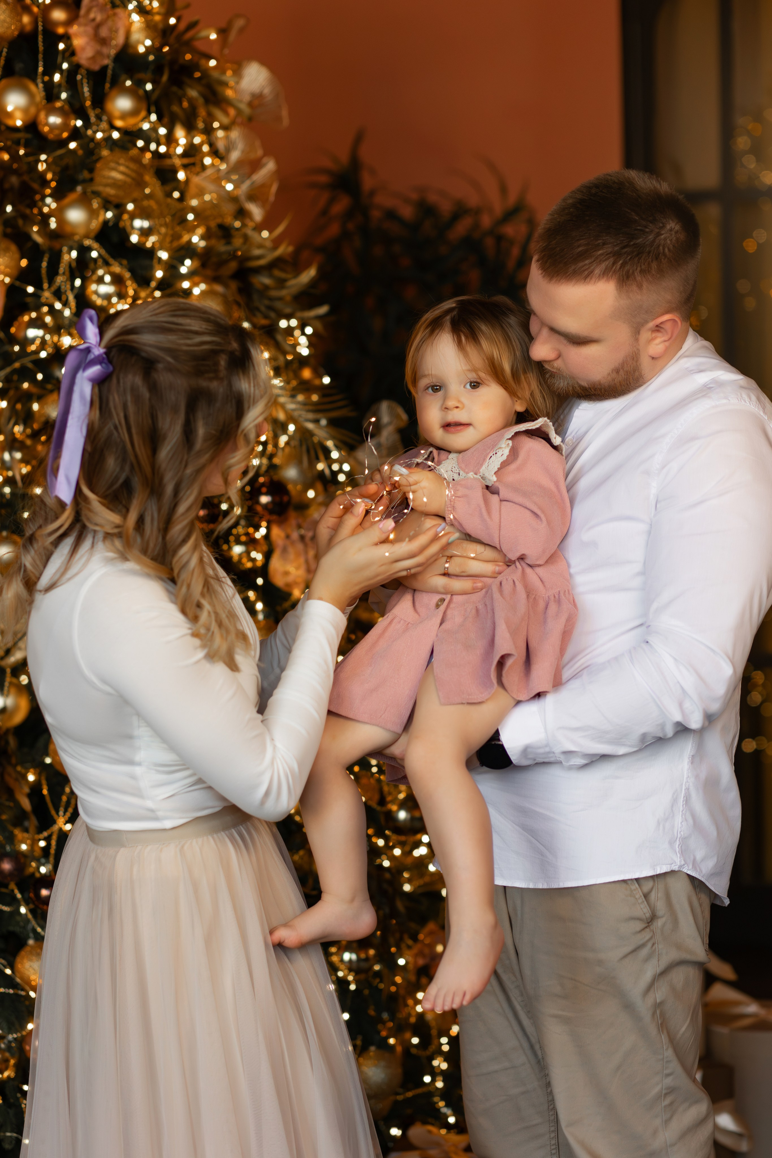 Новогодняя семейная съемка в студии. Семейный и женский фотограф в Москве Надежда Воробьева