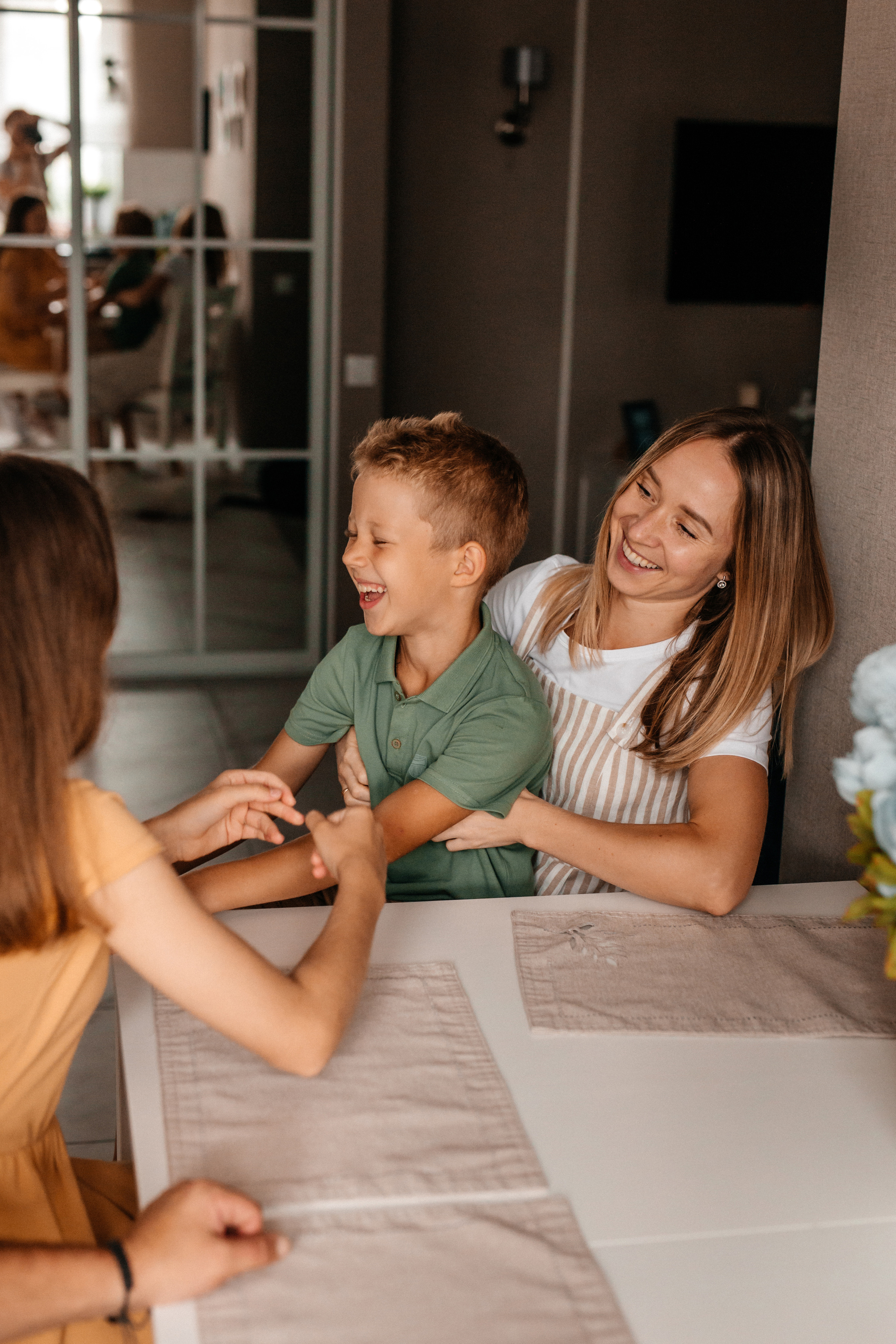 Оксана+Андрей=Яна, Глеб и Ольсон. Семейный фотограф в Минске Саша Павлюк