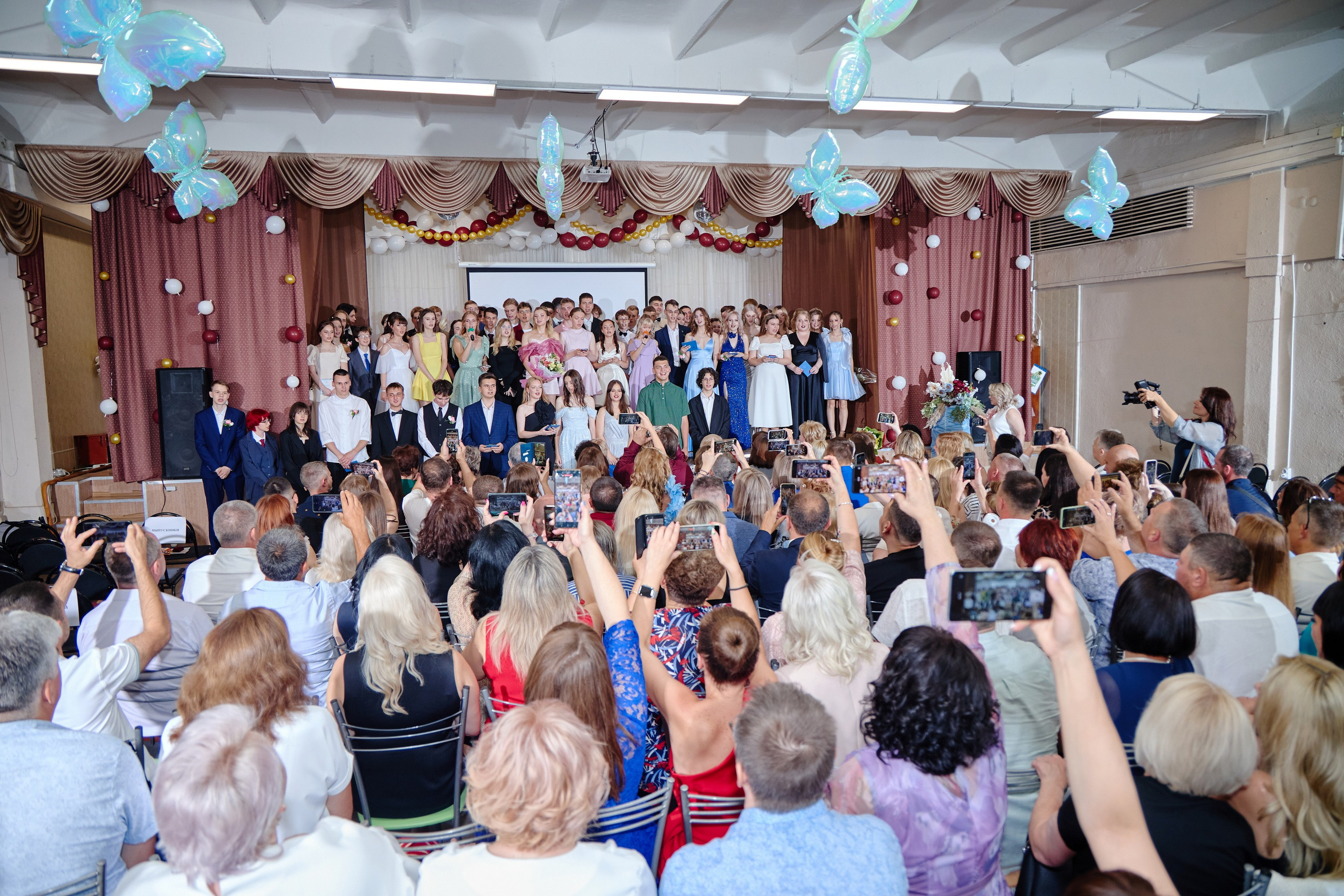 Выпускной 35 Сош. Фотограф Выпускные альбомы Таганрог Сергей Коробченко