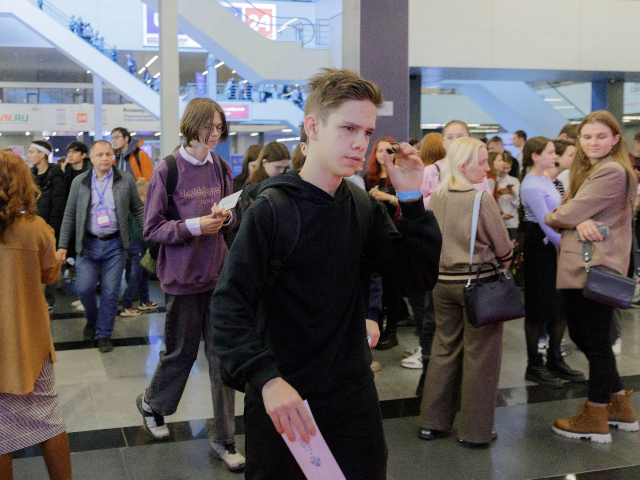 Фестиваль беспилотных авиационных систем «Дотянуться до неба». Экспоцентр. Репортажный фотограф в Новосибирске Алена Помазунова