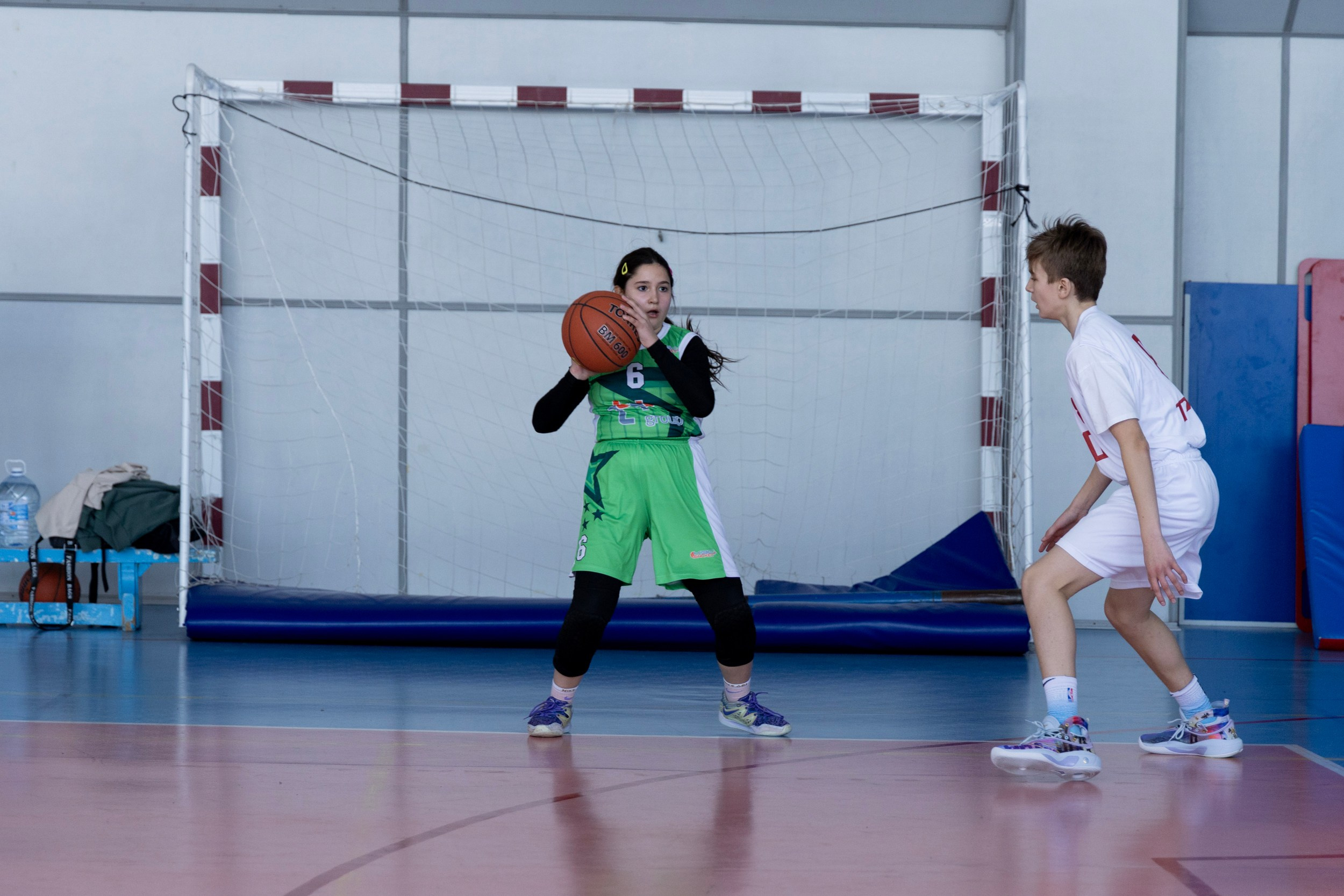 Соревнования по баскетболу среди школьников. Репортажный и портретный фотограф в Владивостоке