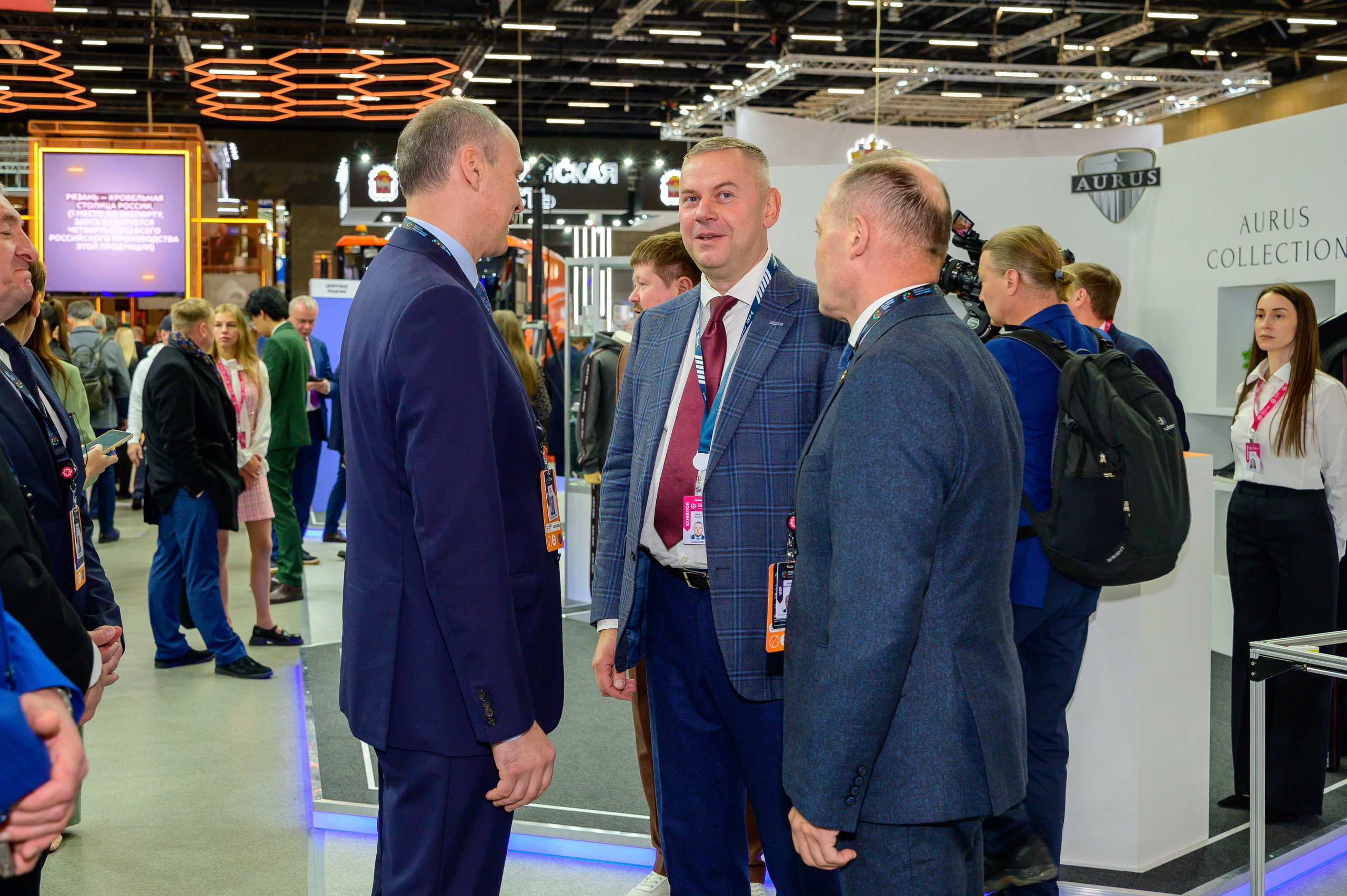 BigindustrialweekBelarus. Фотоуслуги, услуги фотографа, фотографирование важных событий