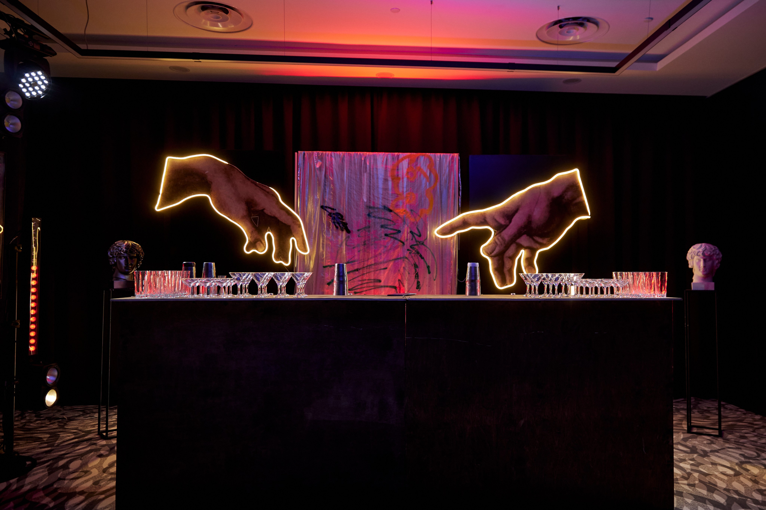 Декор вне возраста. Студия декора НикитинаДекор — оформление мероприятий в Ульяновске. Профессиональное создание эксклюзивных декораций