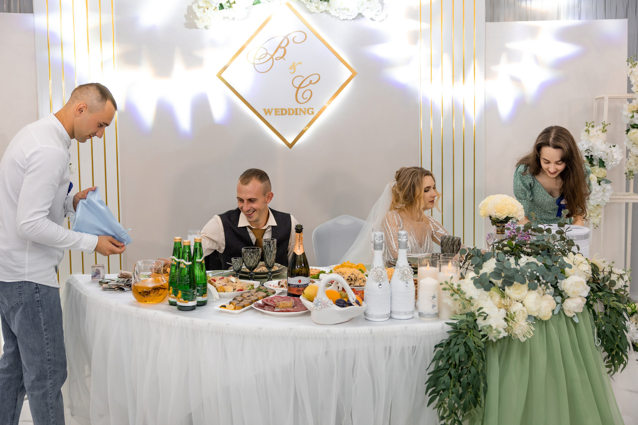 Виталий и Софья. Видеосьемка, фотосьемка свадеб, юбилеев, утренников в Краснодарском кр