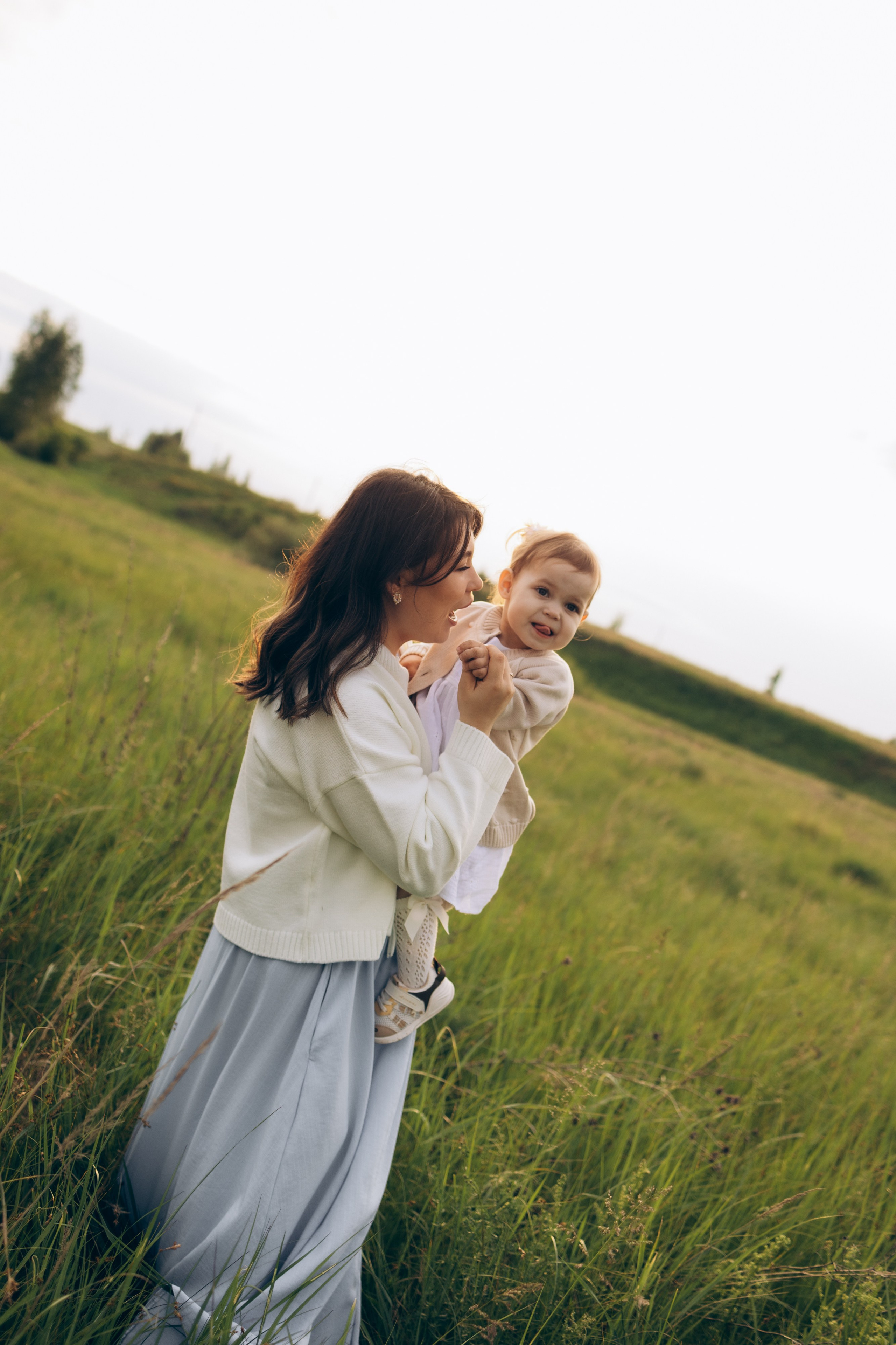 Асель 2 годика