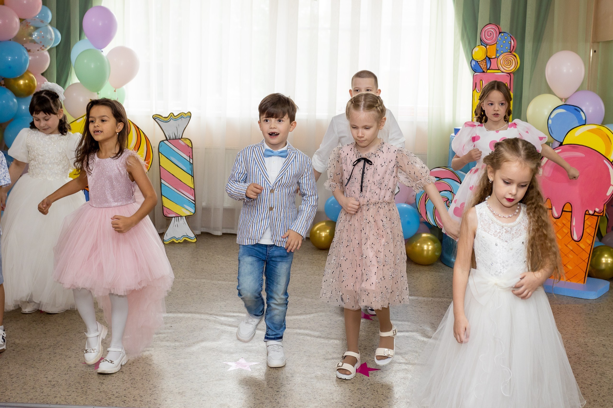 Выпускной Детский сад, 2 часа, 8000. Выпускные альбомы Майкоп, Краснодар Елена Золотарева