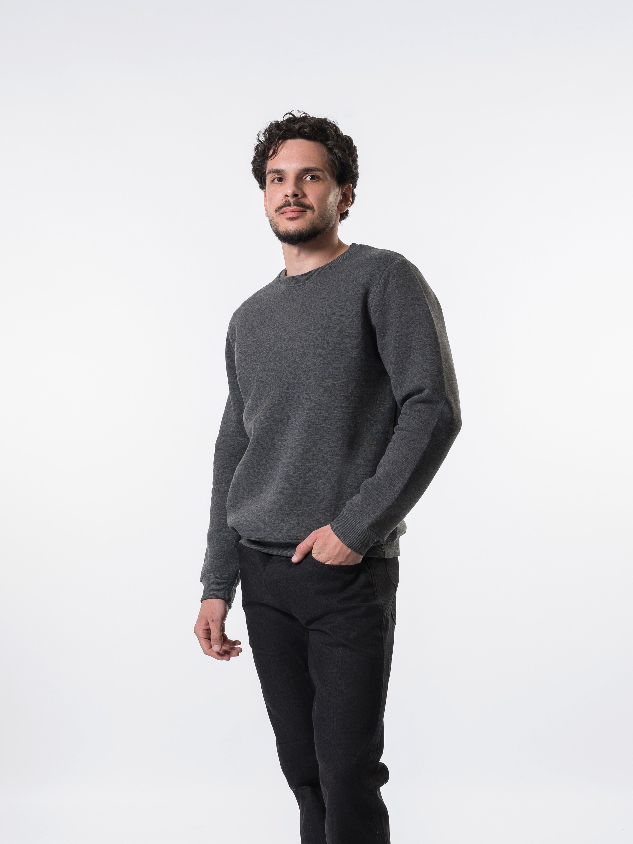 МОДЕЛЬ ДЕНИС. Студия рекламной и предметной съемки товаров WELKO Studio