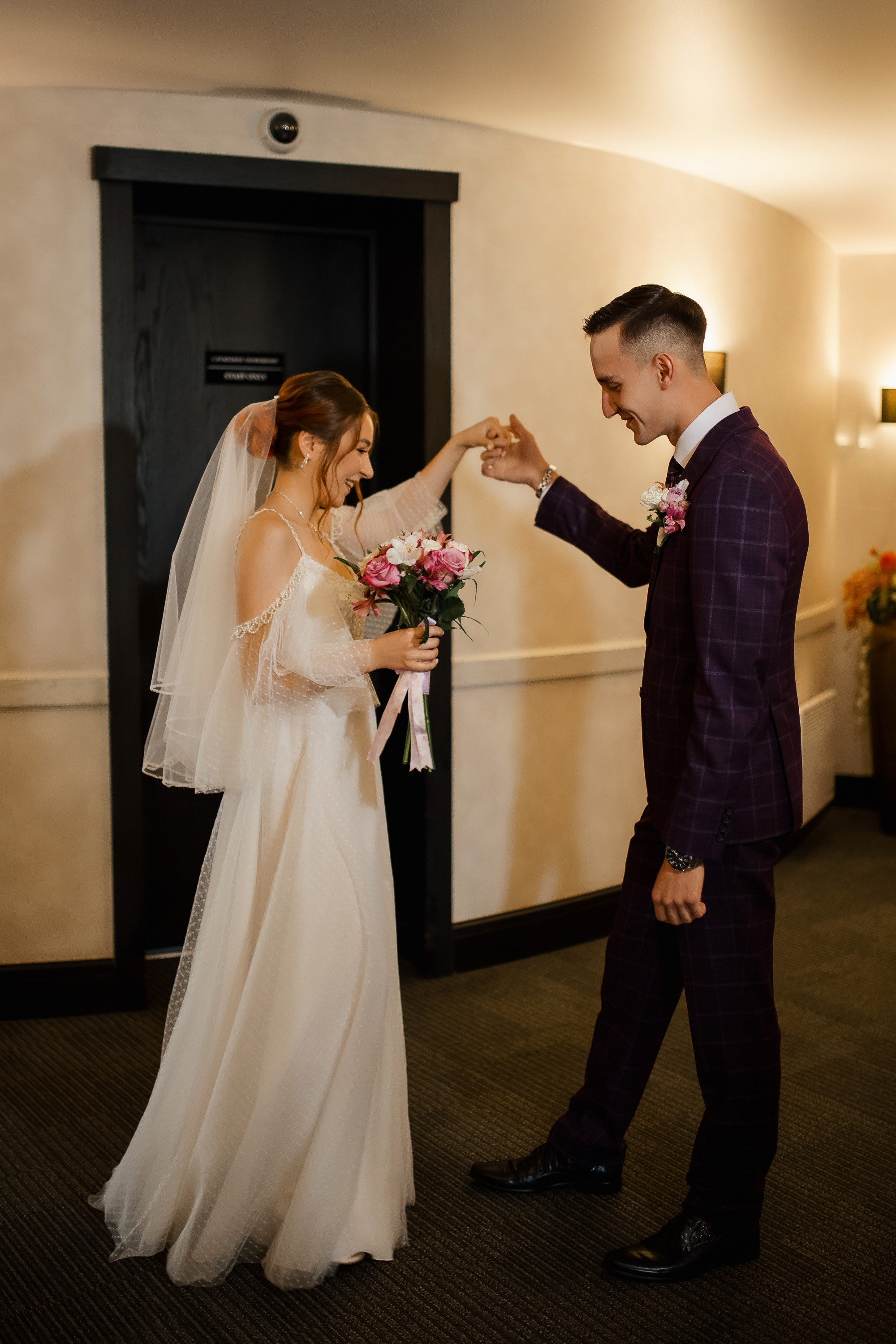 Ксения и Максим. Сборы Sopka. Прогулка по городу. Свадебный фотограф в Хабаровске