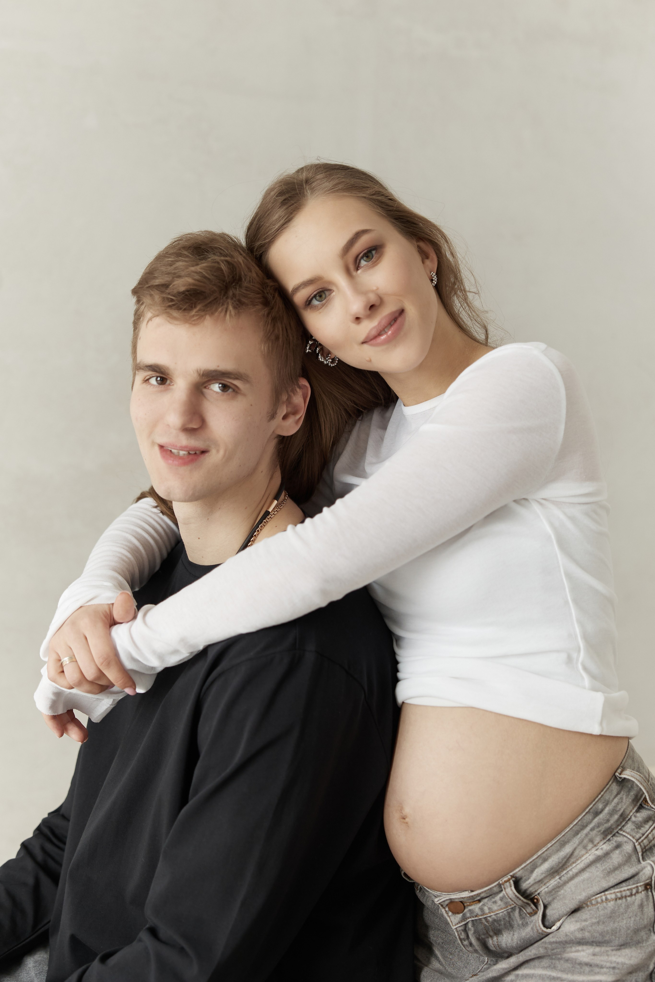 Дарья с мужем. Семейный фотограф и фотограф беременности во Владивостоке