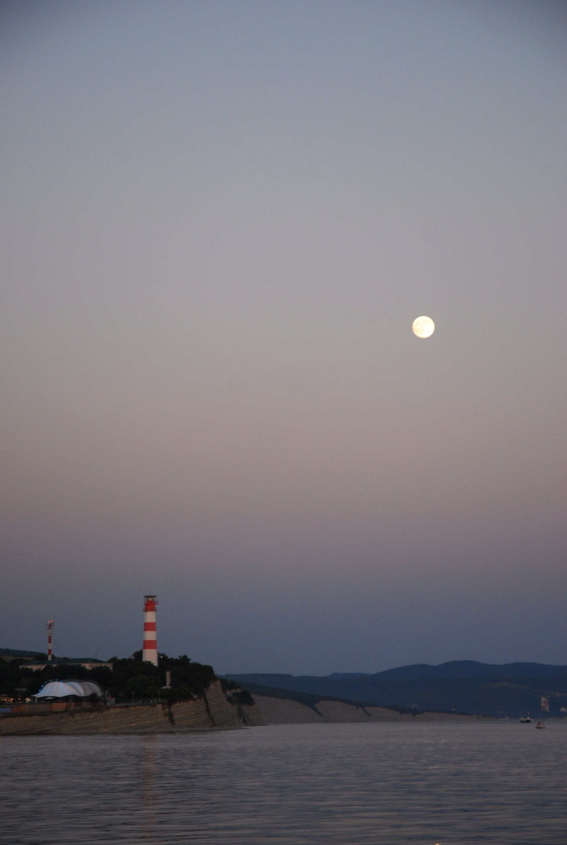 ЦВЕТНЫЕ ФОТОГРАФИИ. Никита Аничкин фото и видео оператор из России