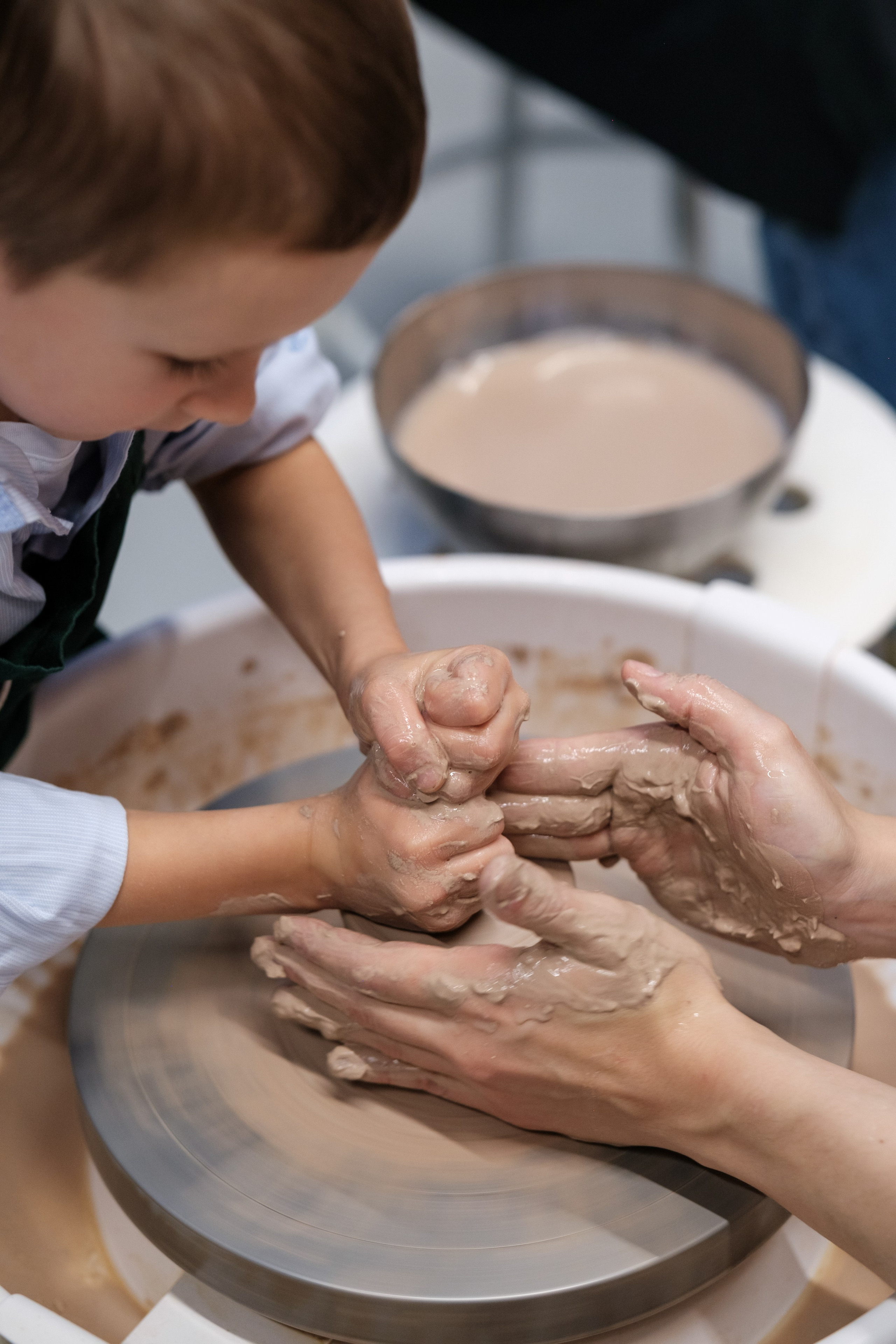 День рождения в студии керамики. Семейный и детский фотограф в Москве Светлана Потемкина