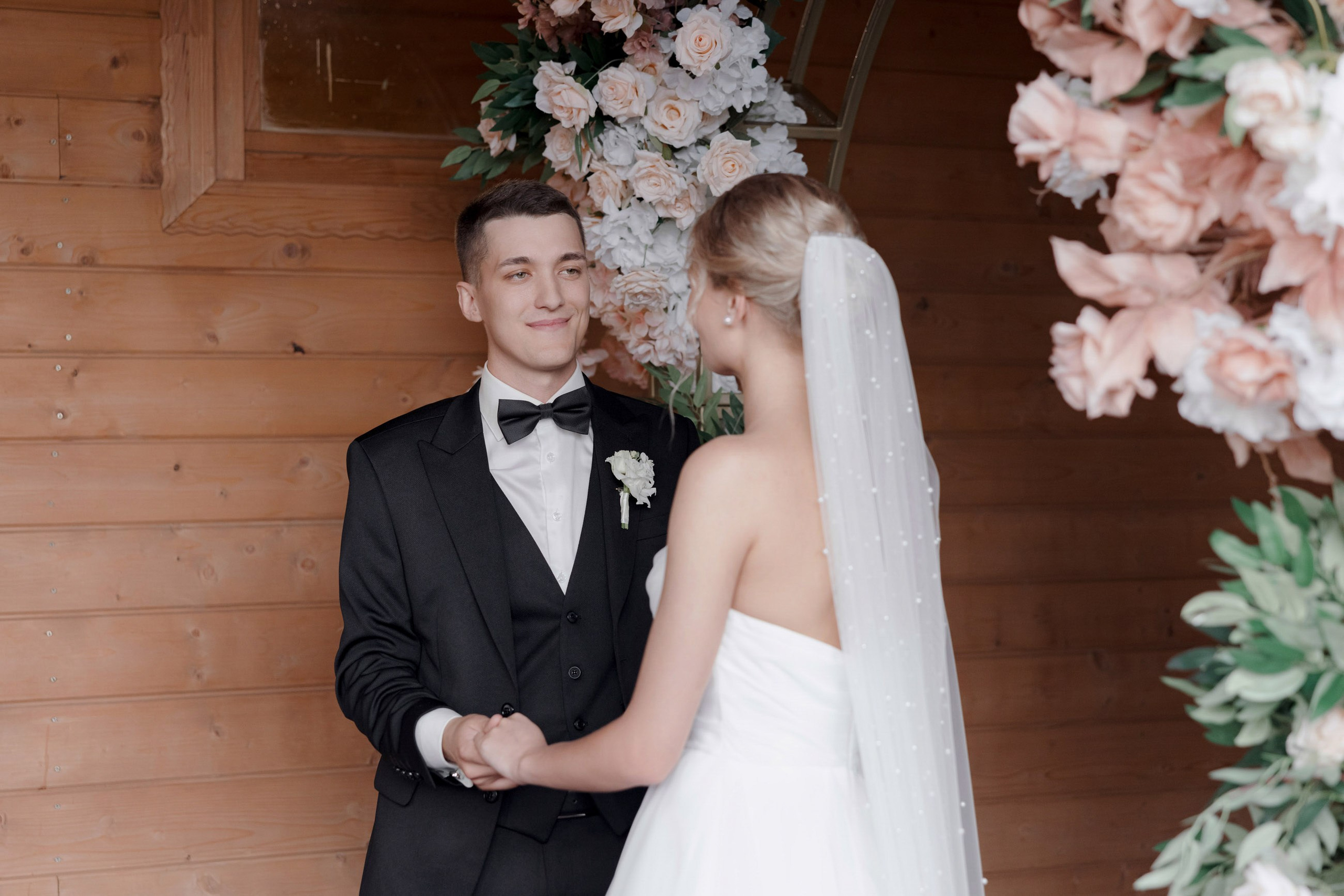 Александр и Валерия. Свадебный фотограф и видеограф Юрий и Эля Дубинины