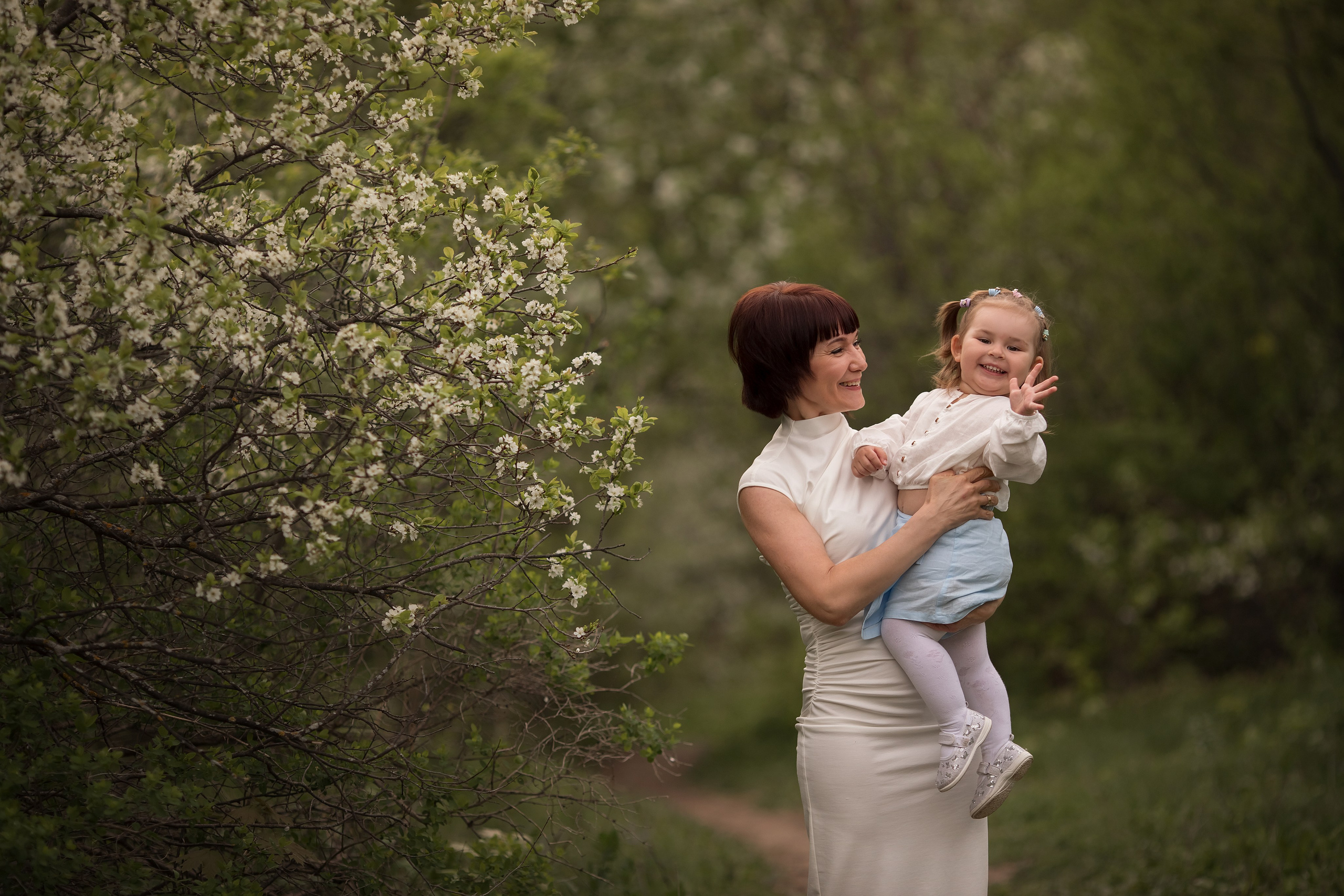 Цветущий апрель. Семейный и детский фотограф в Саратове Полина Коткина
