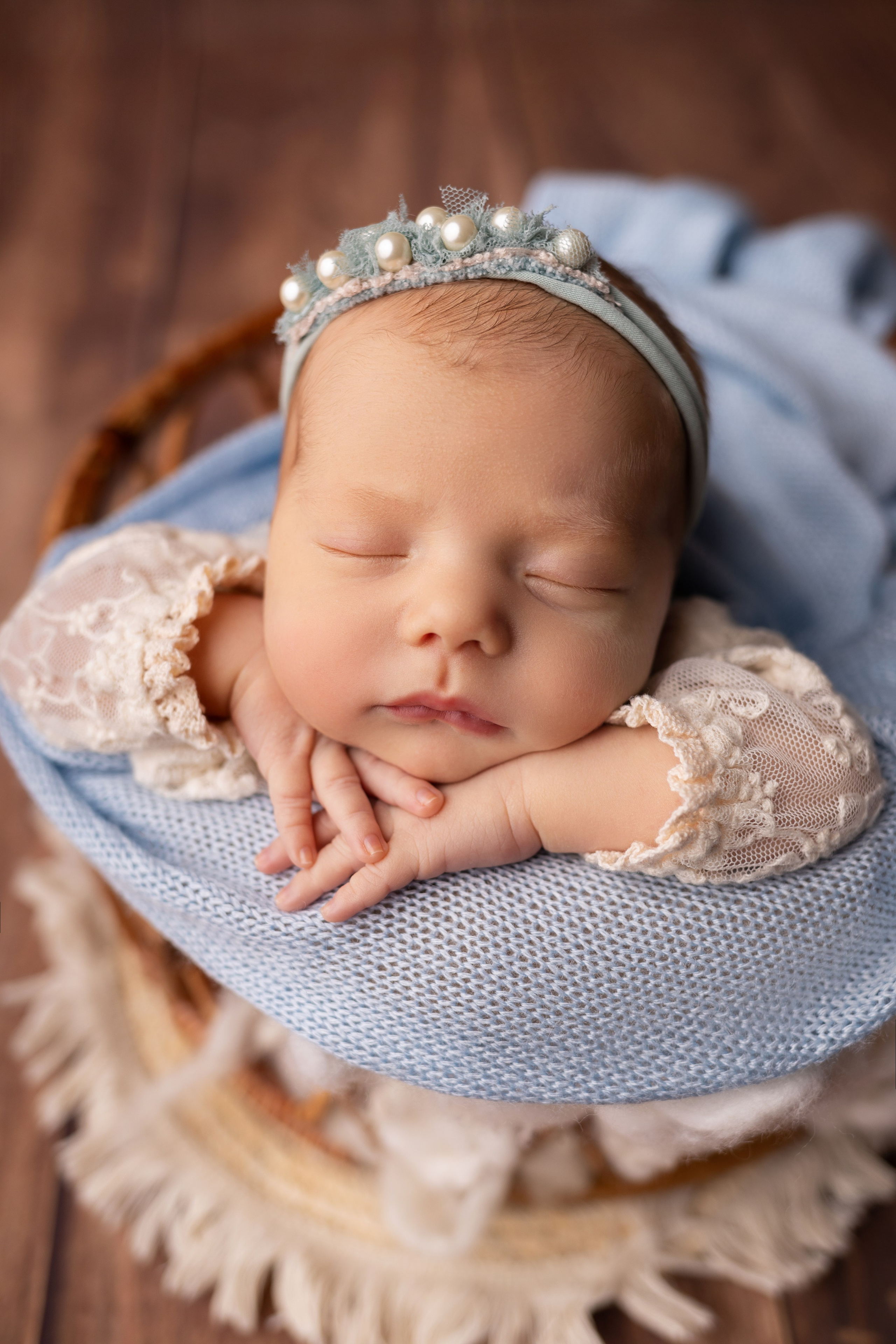 Классическая фотосессия малыша. Фотограф новорожденных малышей в Омске и Омской области Эльвира Камаева