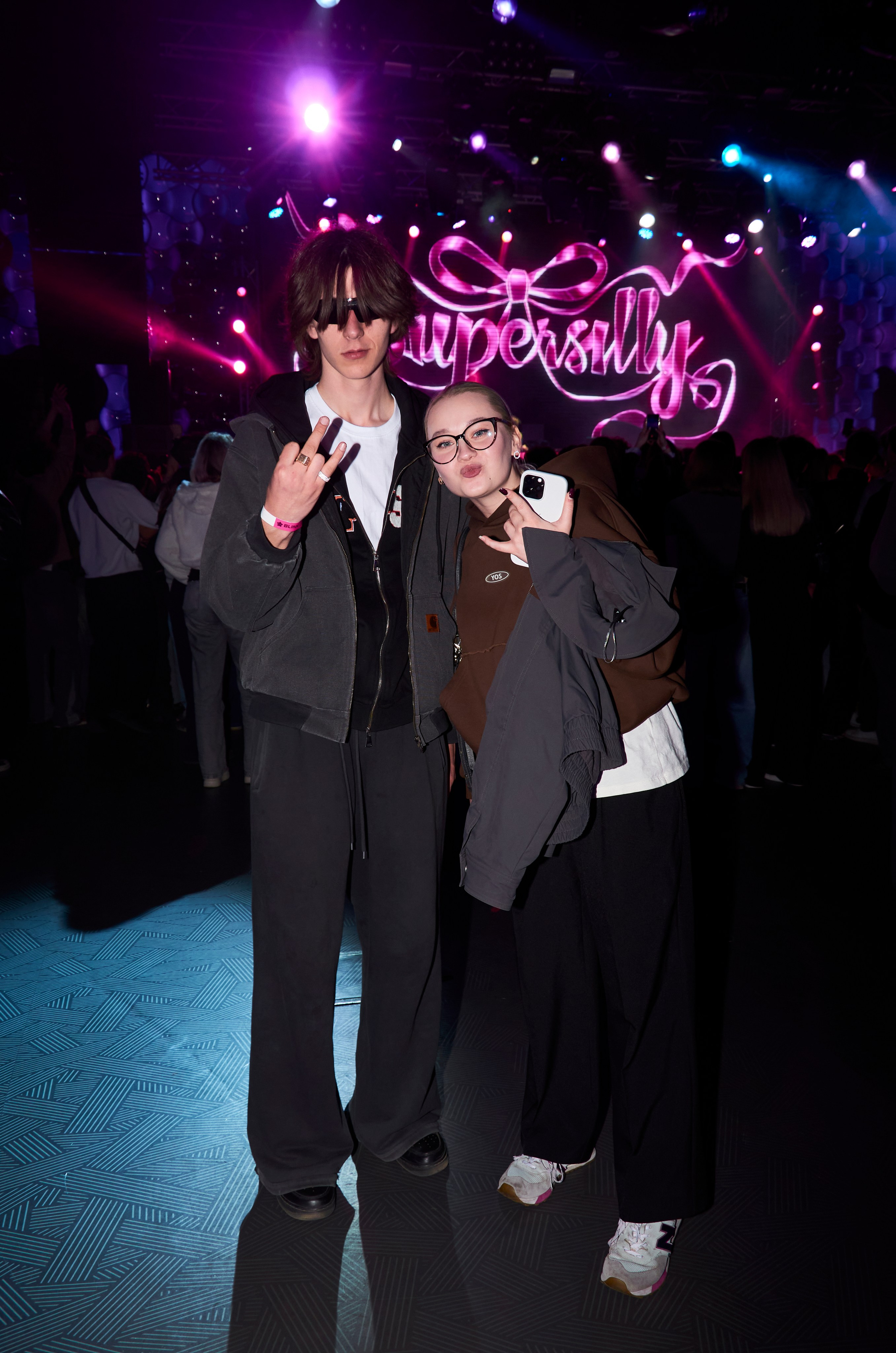 Blink/ nleeei, unique, artem shilovets. Главная