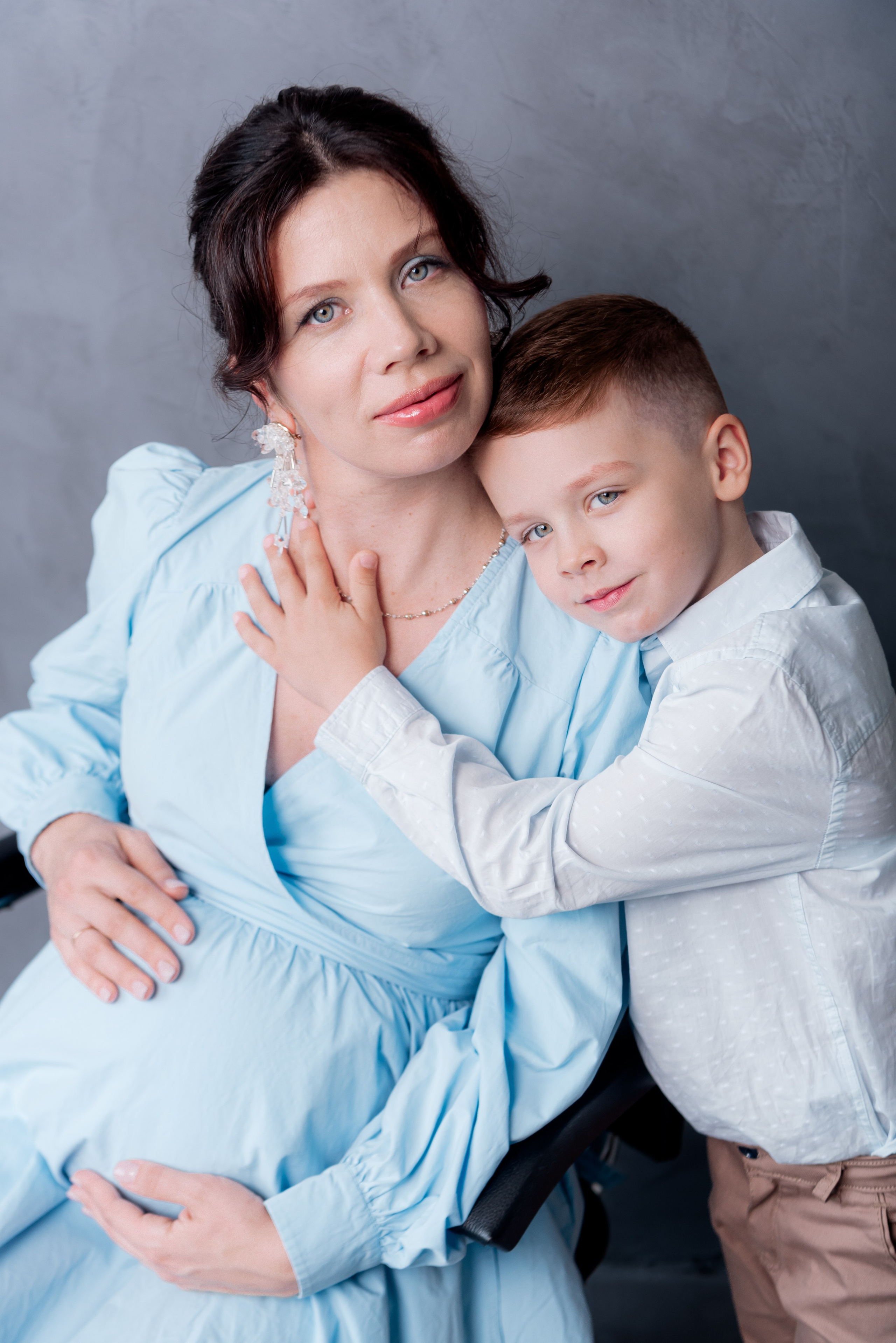 Мама и Сын в студии Патрики. Фотограф в Волгограде и Волжском Александр Горбань