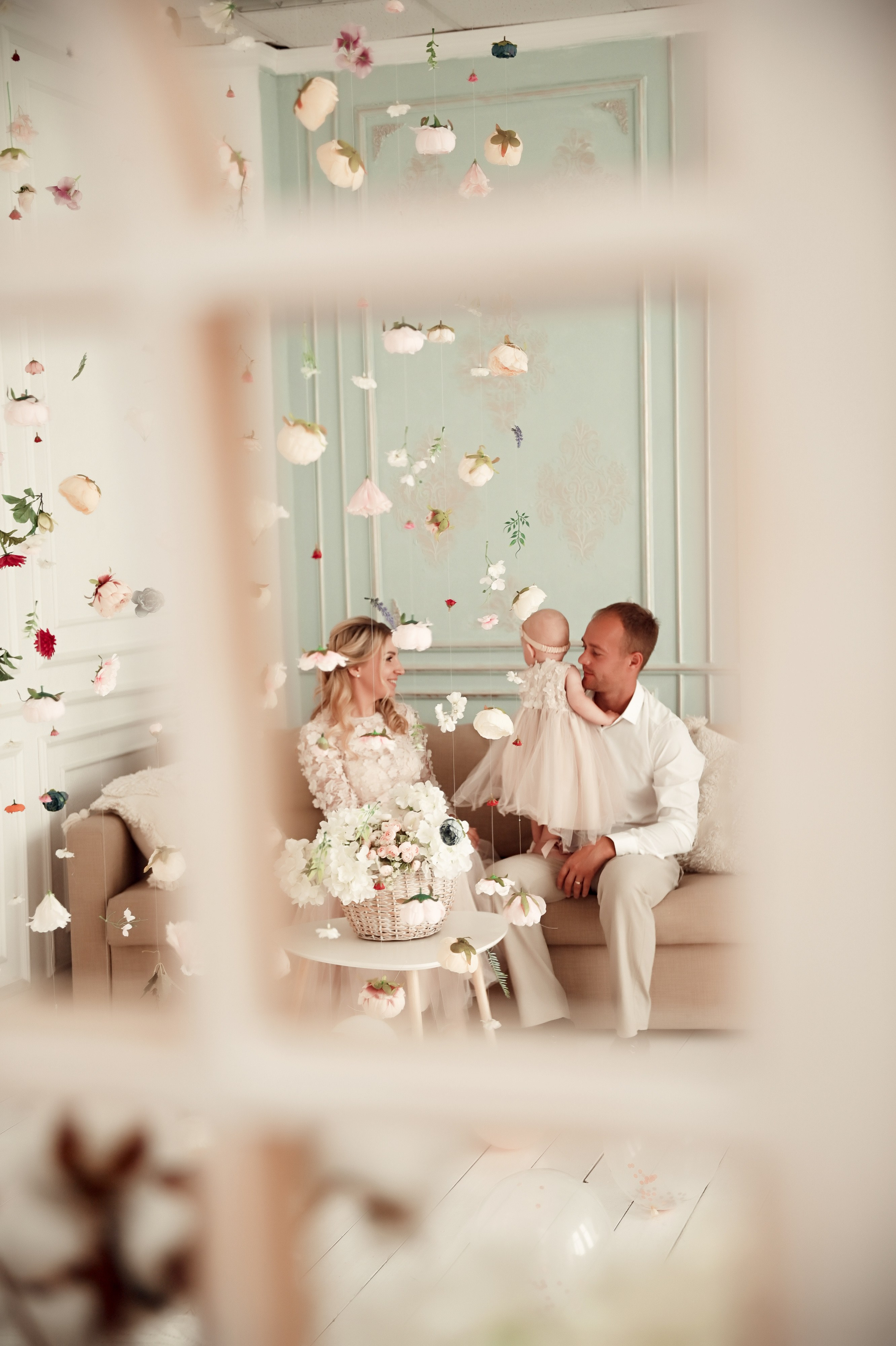 Студийные семейные, детские, индивидуальные фотосессии. Свадебный, семейный, детский, контент фотограф в Омске Максим Ильин