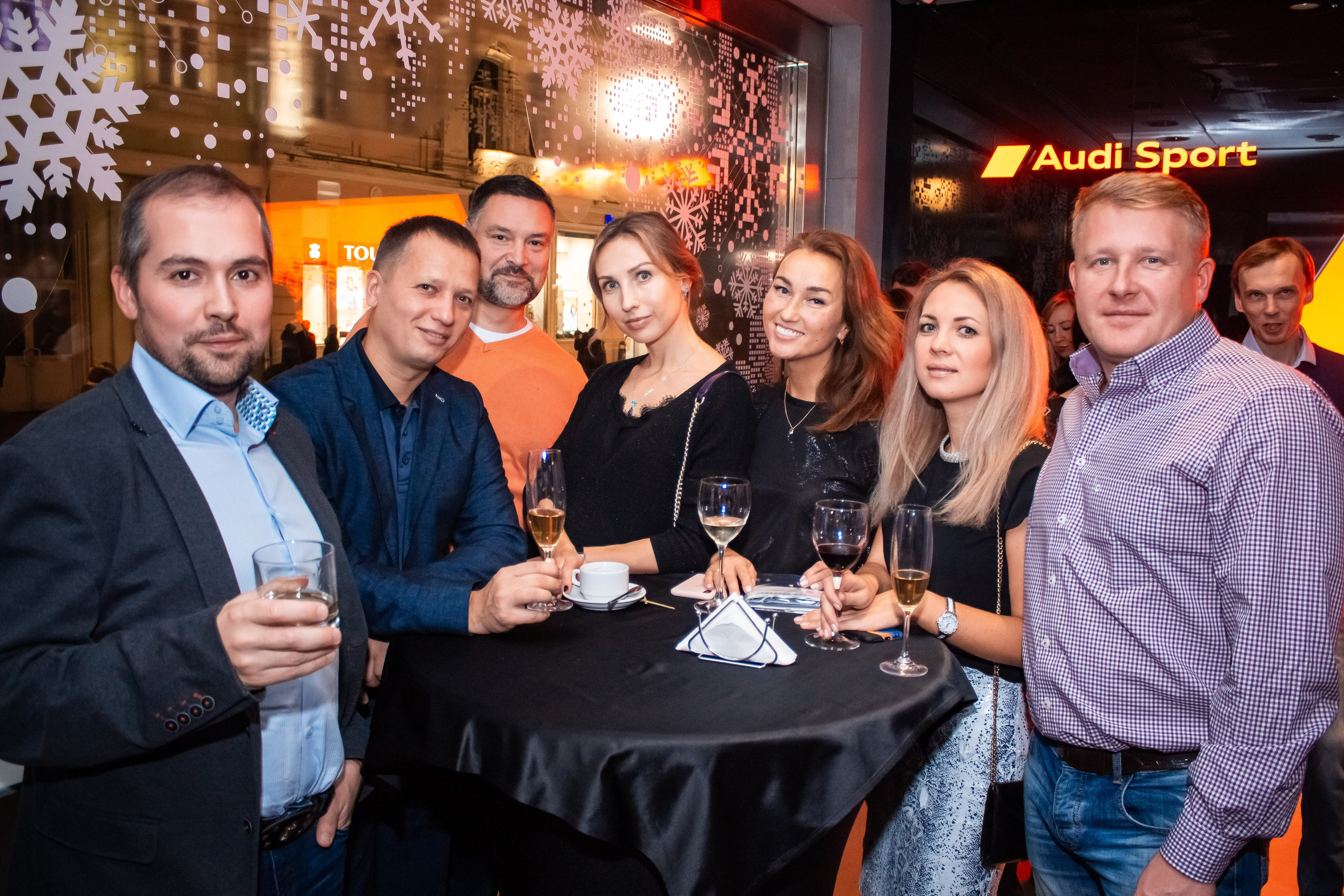 Репортаж. Видеограф Добромыслов