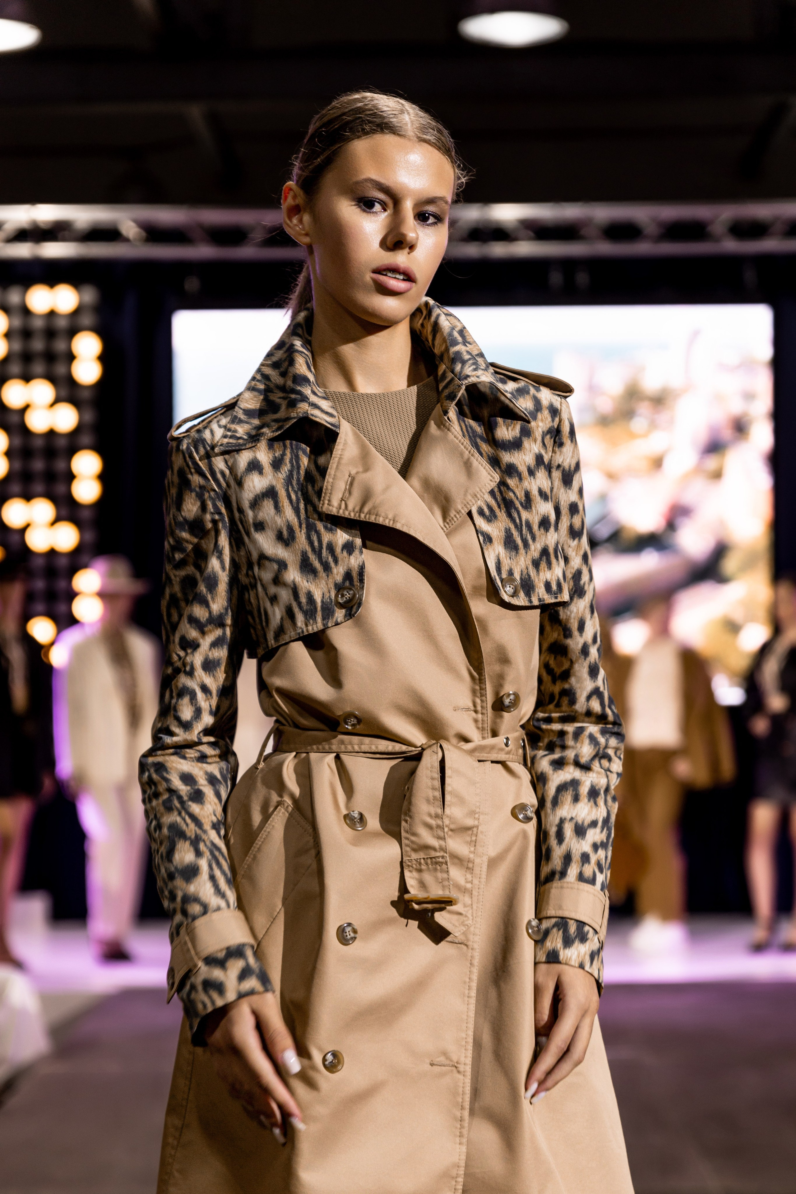 Модное шоу «Fashion V»