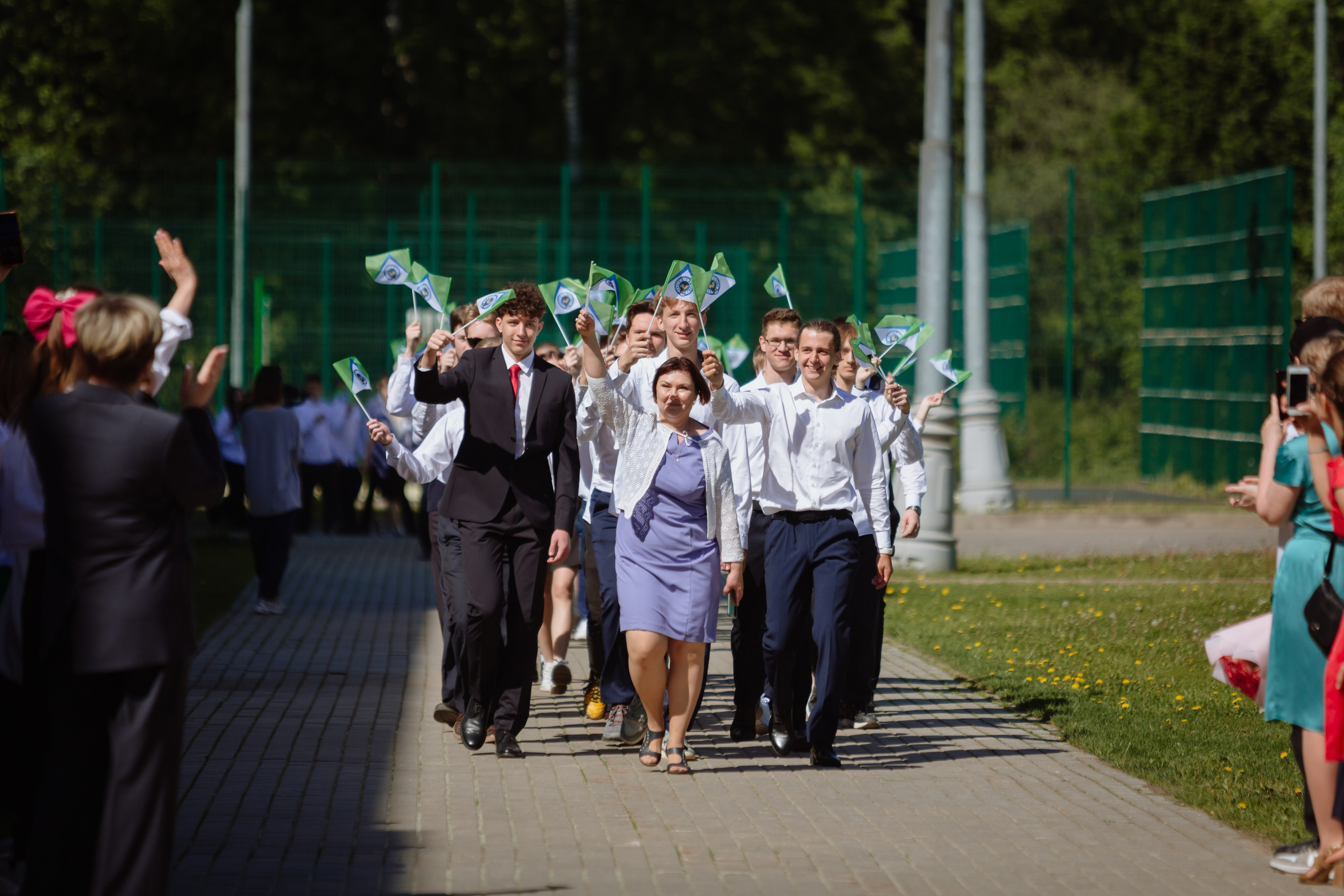 Последний звонок 2024 (2 часа фотосъемки). Профессиональный фотограф Надежда Антонова
