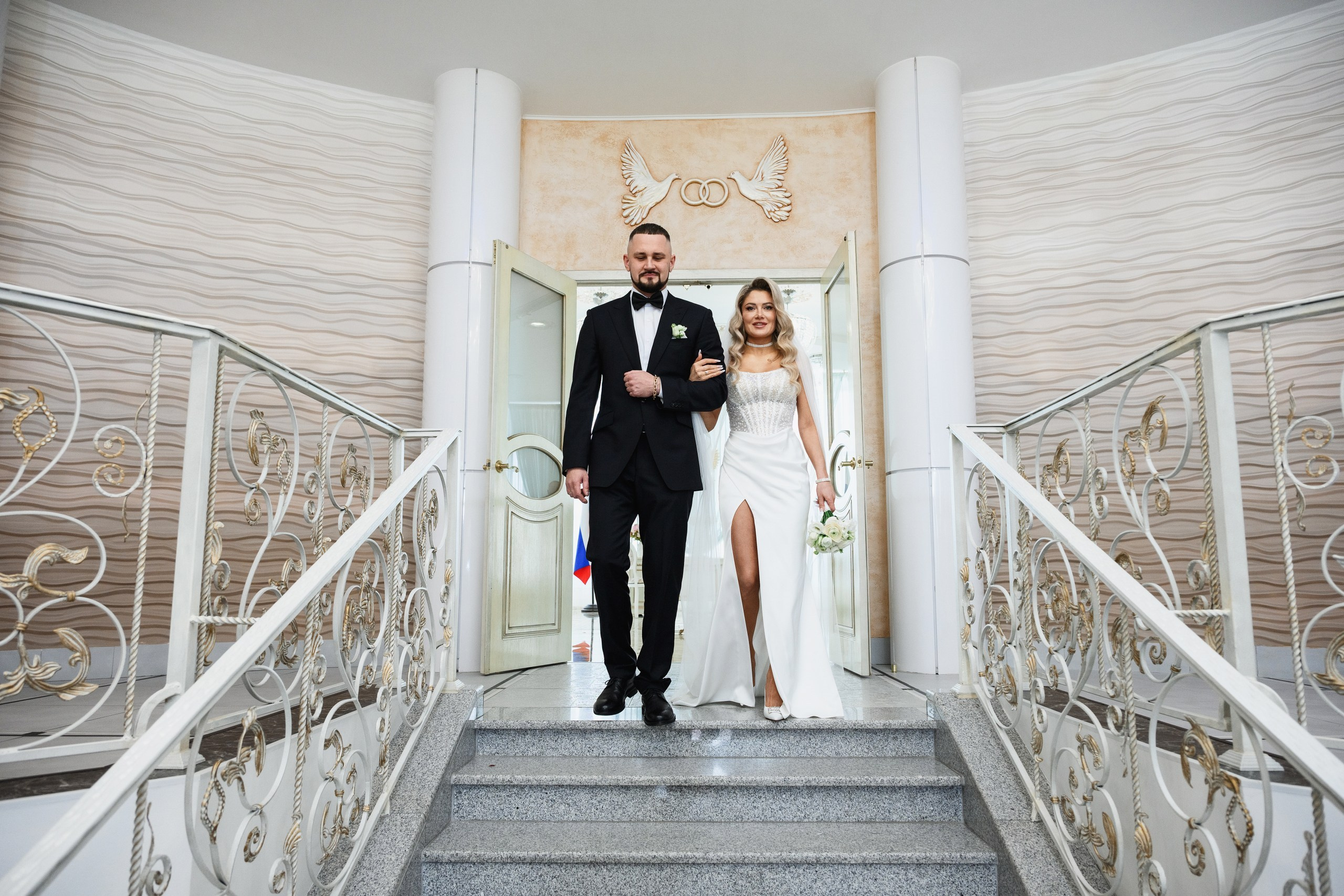 Фотосессия свадьбы в Петропавловске-Камчатском, Свадебная фотосессия в Петропавловске-Камчатском, Свадебная фотосессия в студии в Петропавловске-Камчатском, Красивые свадебные фотосессии в Петропавловске-Камчатском, Свадебная фотосессия цена в Петропавловске-Камчатском